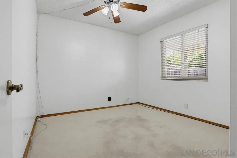 https://cdn.realtyfeed.com/cdn/127/260014207/0805b1eaa4e8d396c0d89d7633a5f3f4.webp