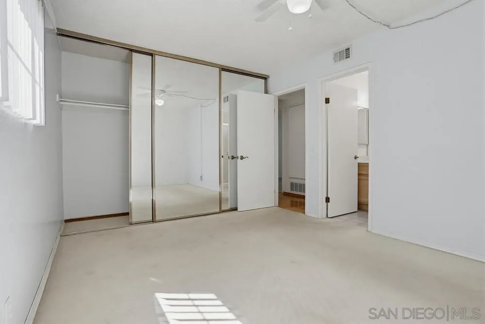 https://cdn.realtyfeed.com/cdn/127/260014207/a26d91fe161e7593b87a488350a3439a.webp