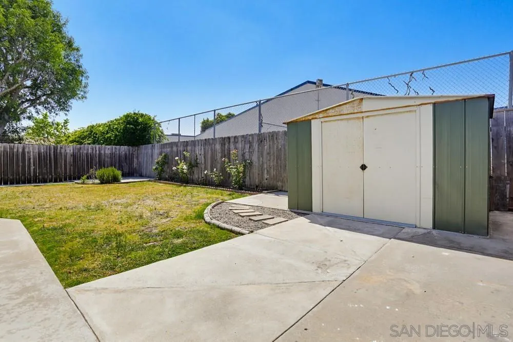 https://cdn.realtyfeed.com/cdn/127/260014207/c205ce40ba4bb90df0fd289a073f9042.webp
