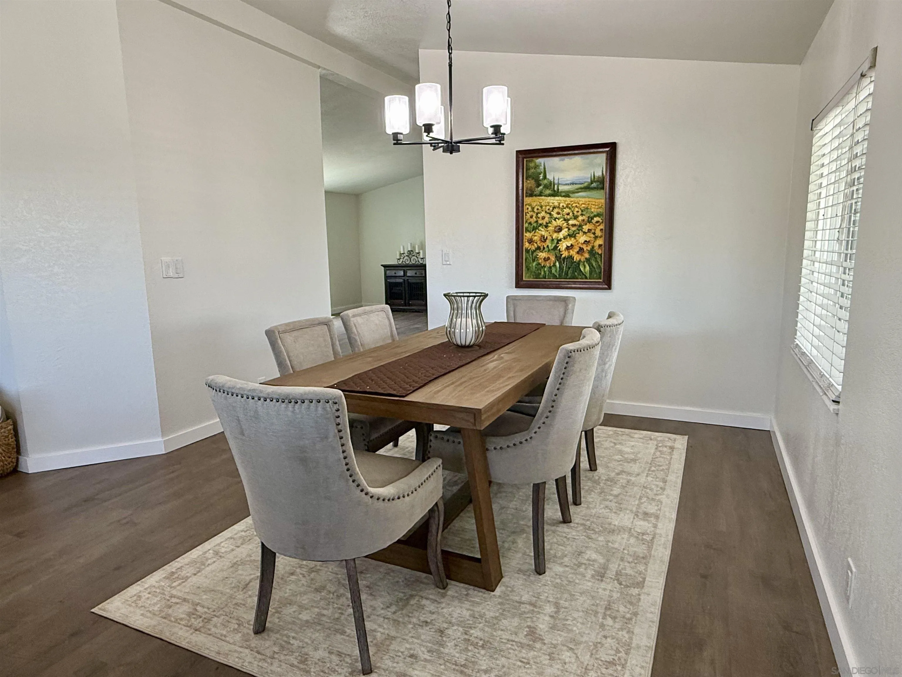 https://cdn.realtyfeed.com/cdn/127/260014210/2777da8a4732f2a844e2bc915e074e0c.webp