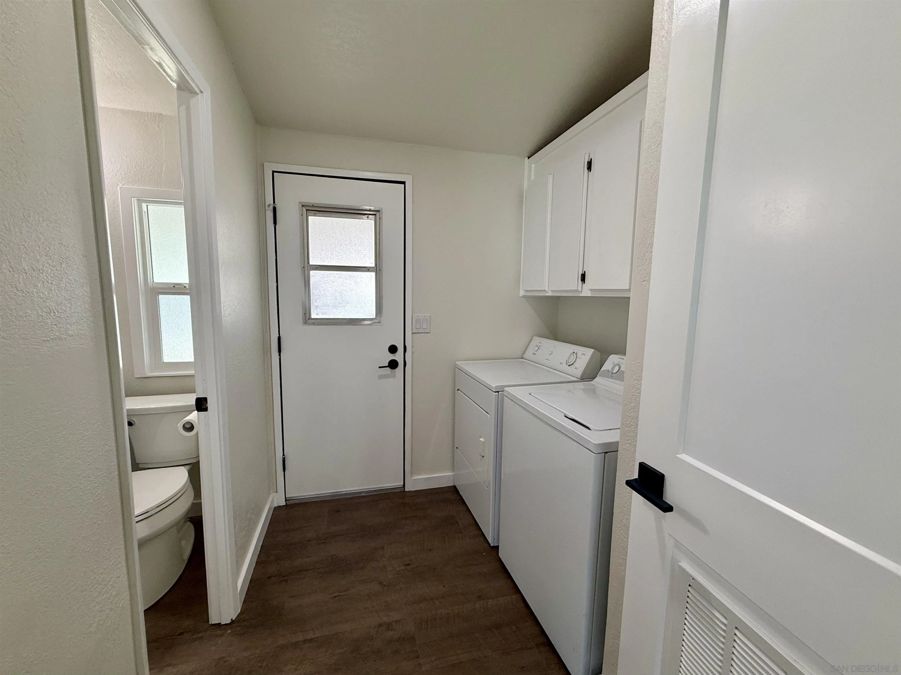 https://cdn.realtyfeed.com/cdn/127/260014210/3881cc9b47a3a6dd7b87397fc64e4db3.webp