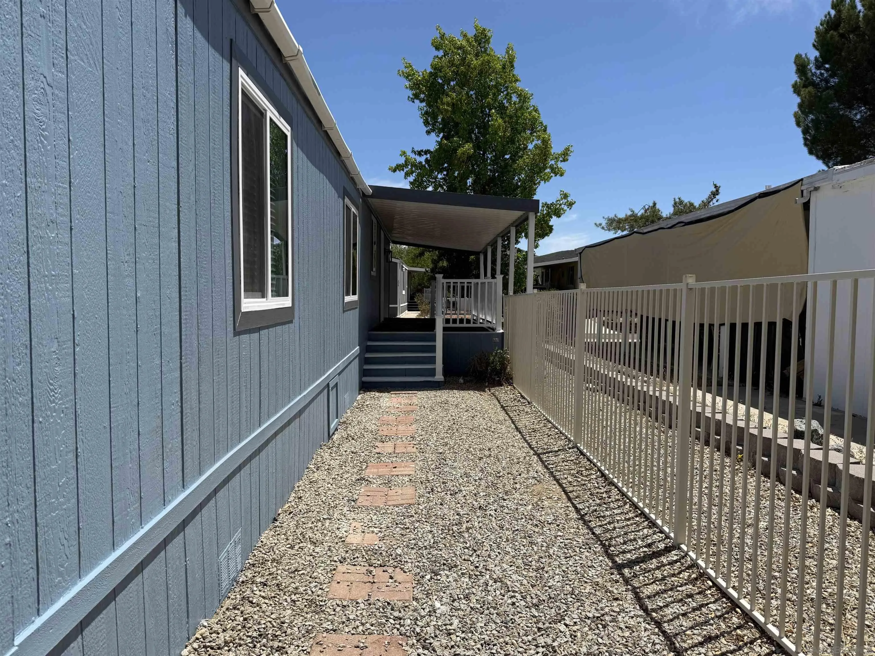 https://cdn.realtyfeed.com/cdn/127/260014210/a8c3c64c6b68b08c8dec3a7a15d8250e.webp