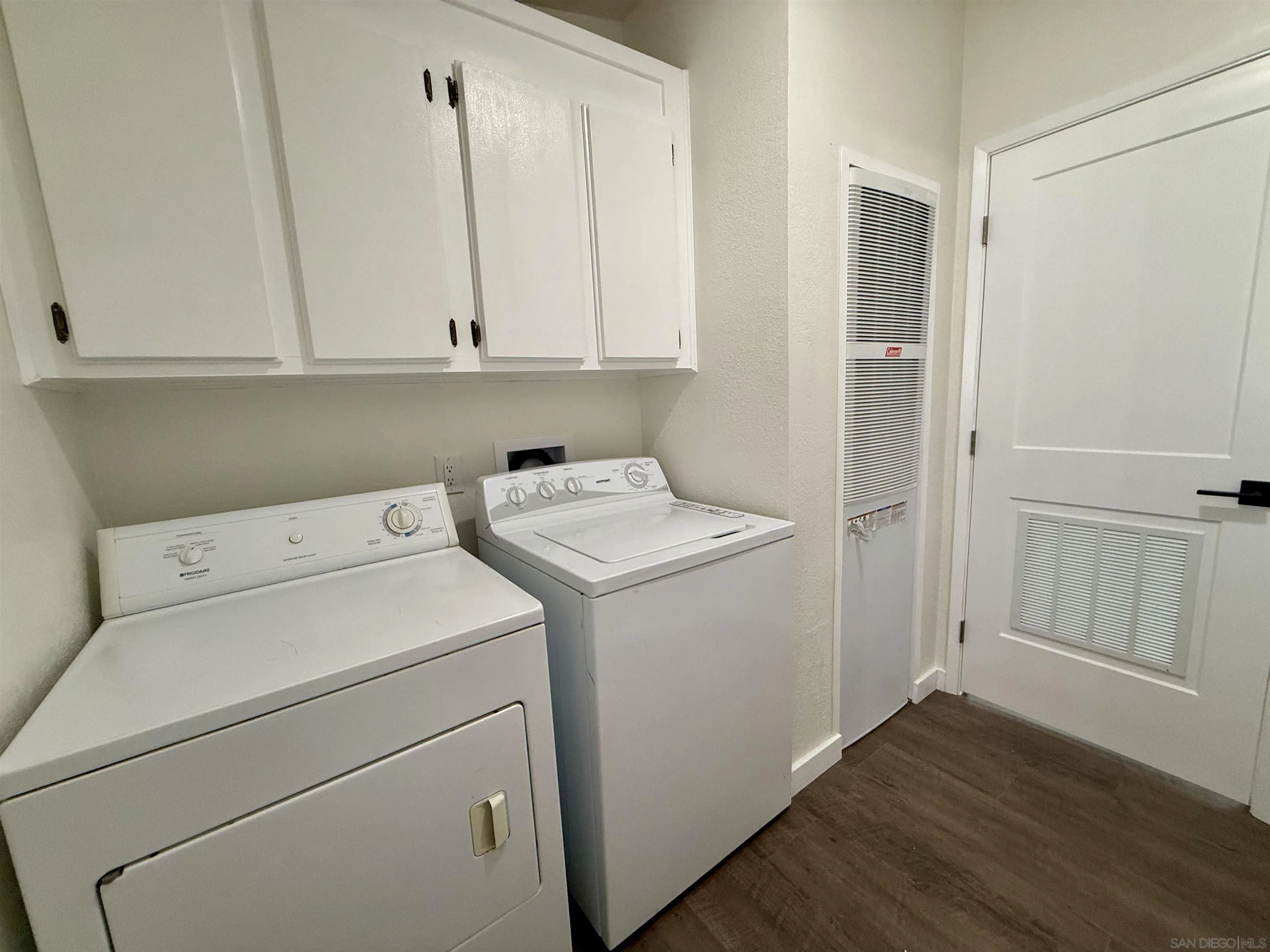 https://cdn.realtyfeed.com/cdn/127/260014210/c3f175e2cd60d2c73e015dfbbe4a2d3e.webp