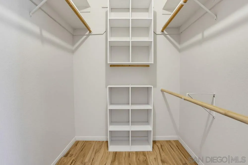 https://cdn.realtyfeed.com/cdn/127/260014211/5f11eb9b58577519bf2aeddd9345be34.webp