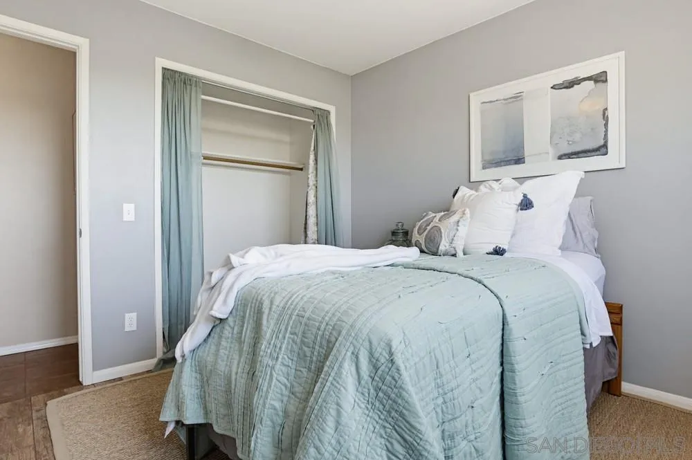 https://cdn.realtyfeed.com/cdn/127/260014211/b3dea4ec8efe08a9492ad2bdd5132e71.webp