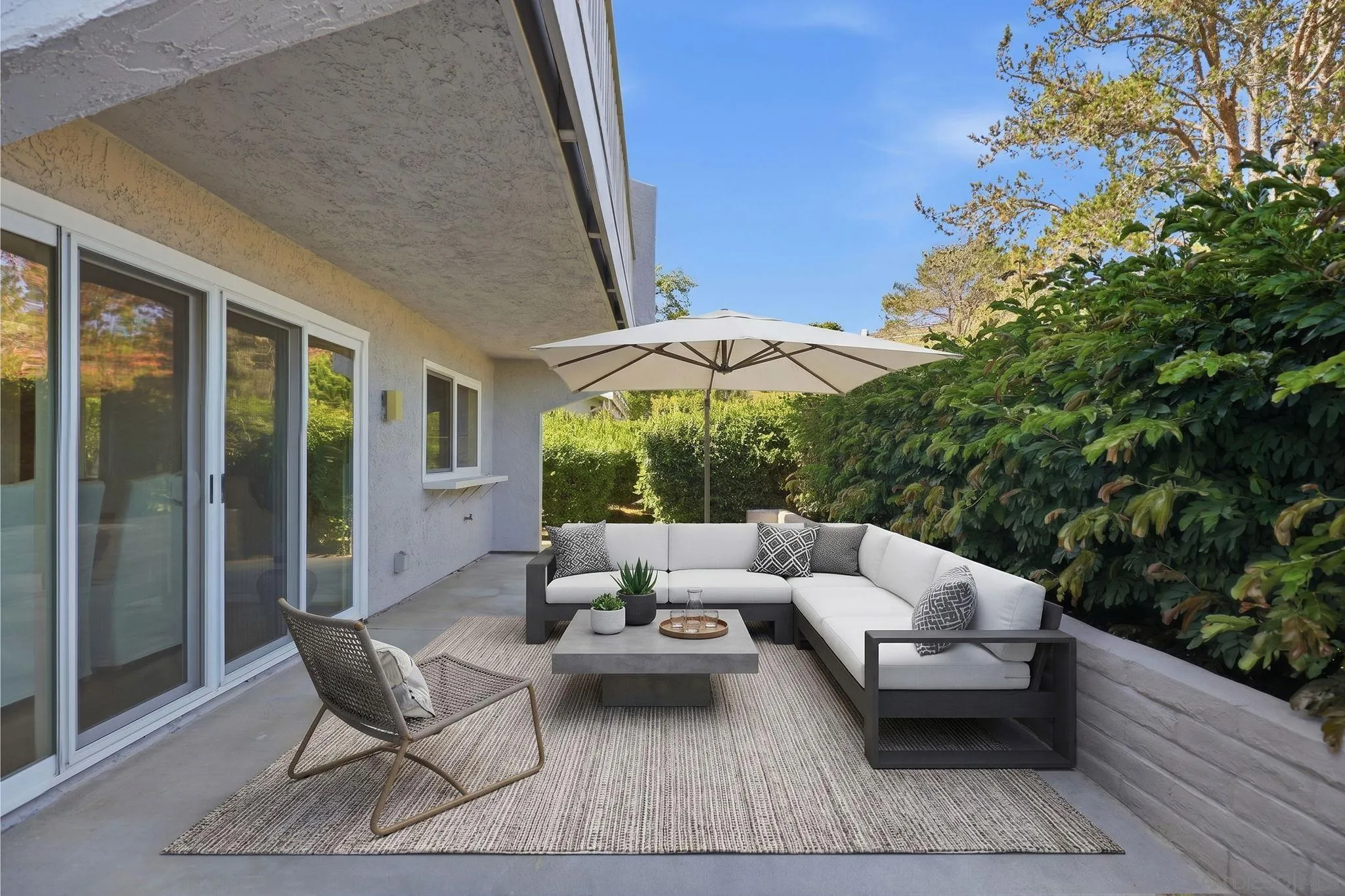 https://cdn.realtyfeed.com/cdn/127/260014215/1c2211406033dc43f2e86369da5309ce.webp