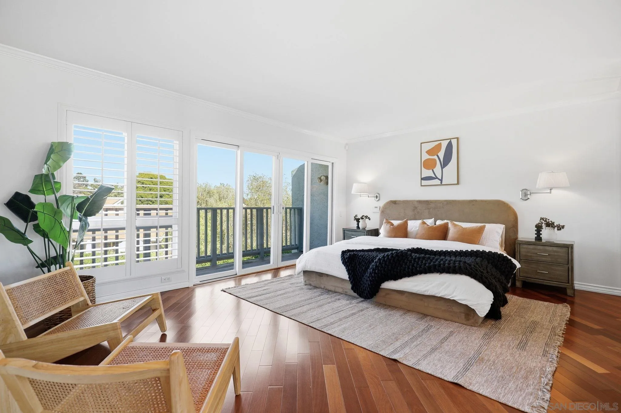https://cdn.realtyfeed.com/cdn/127/260014215/244434757f61e38d4edd69490f474edc.webp