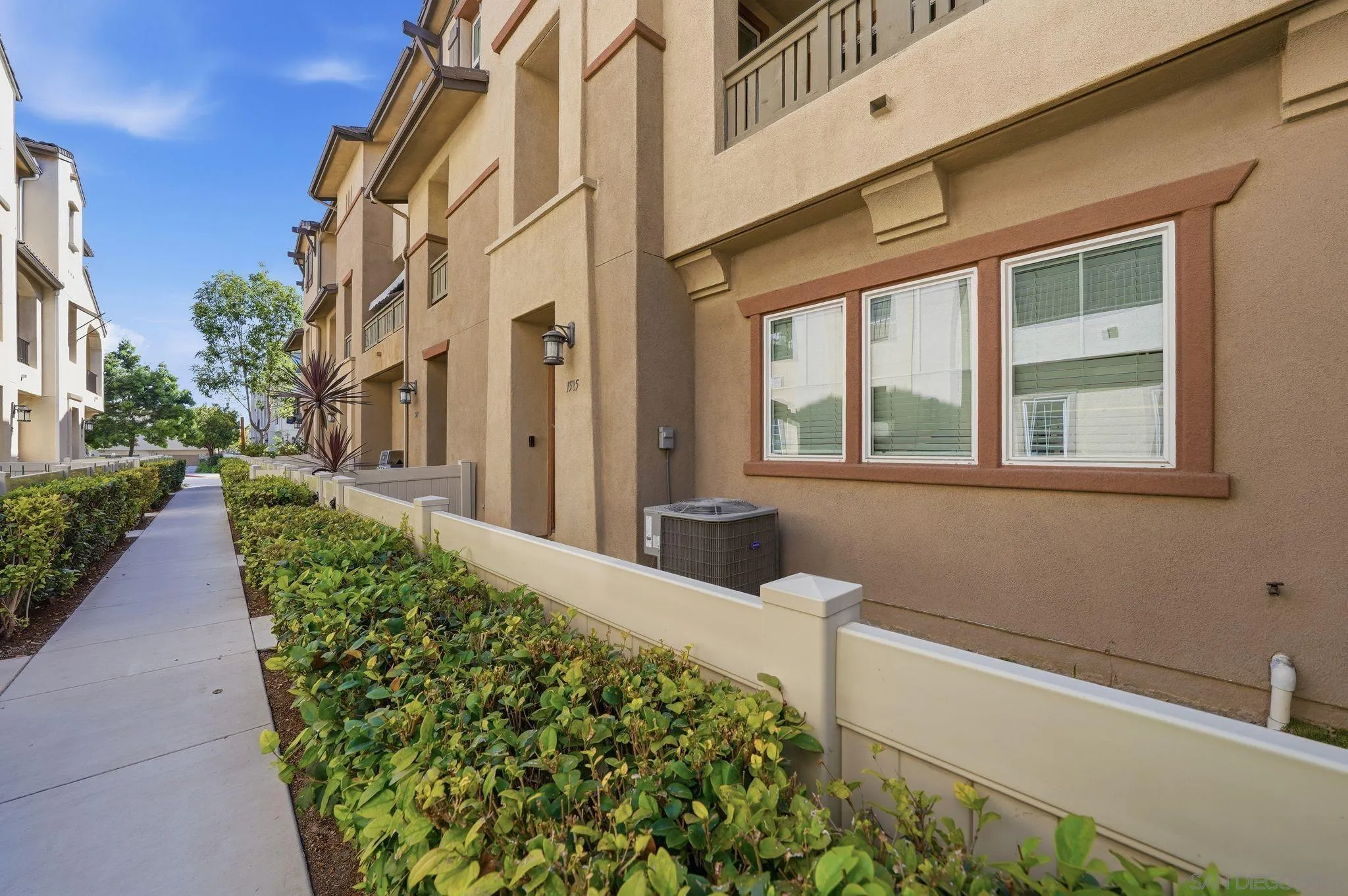 https://cdn.realtyfeed.com/cdn/127/260014216/09029d3def71eebb6b4539c4e8b2d60f.webp