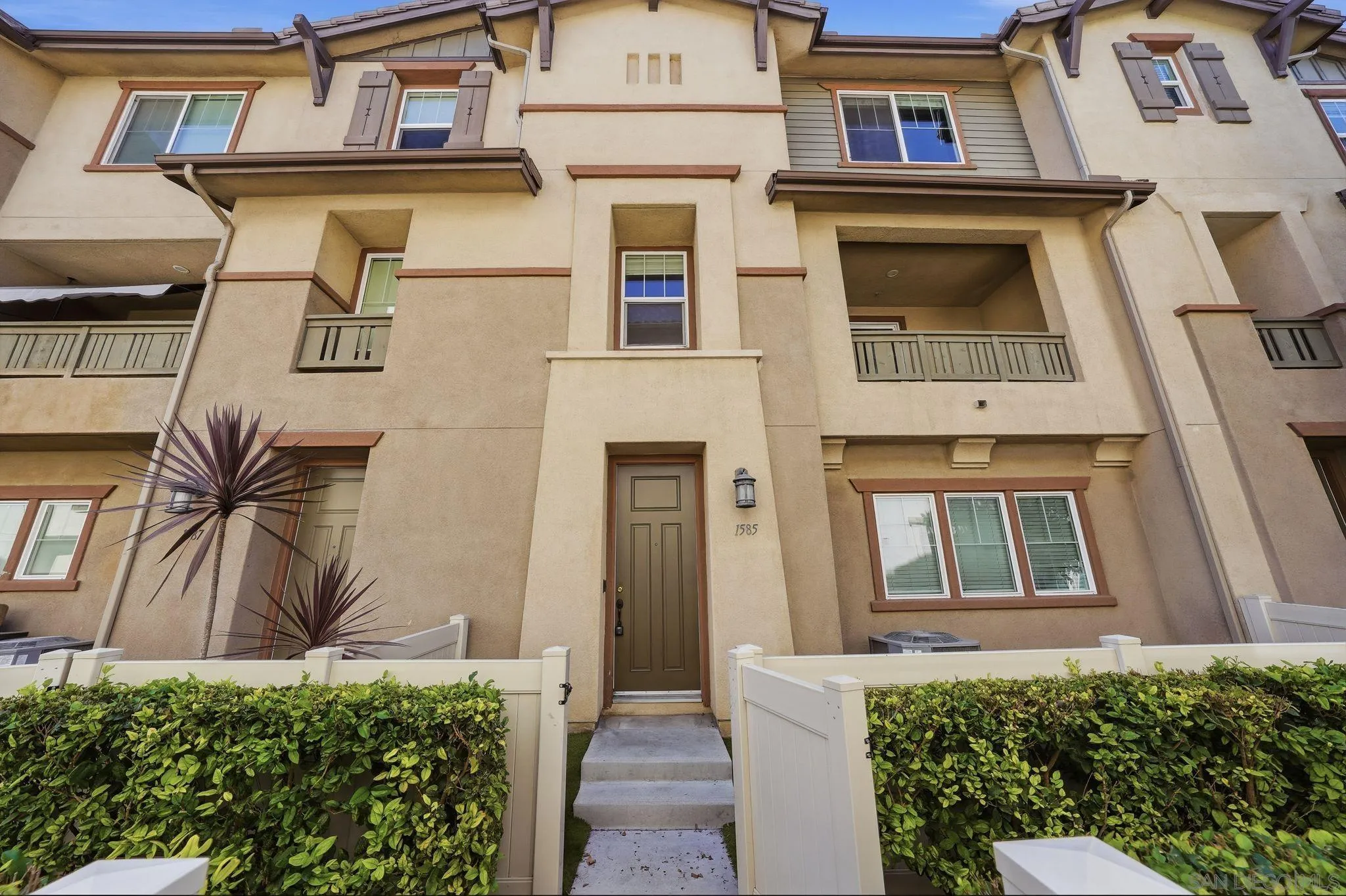 https://cdn.realtyfeed.com/cdn/127/260014216/16ea660c1e5d5ea691c4853ddfc7c987.webp