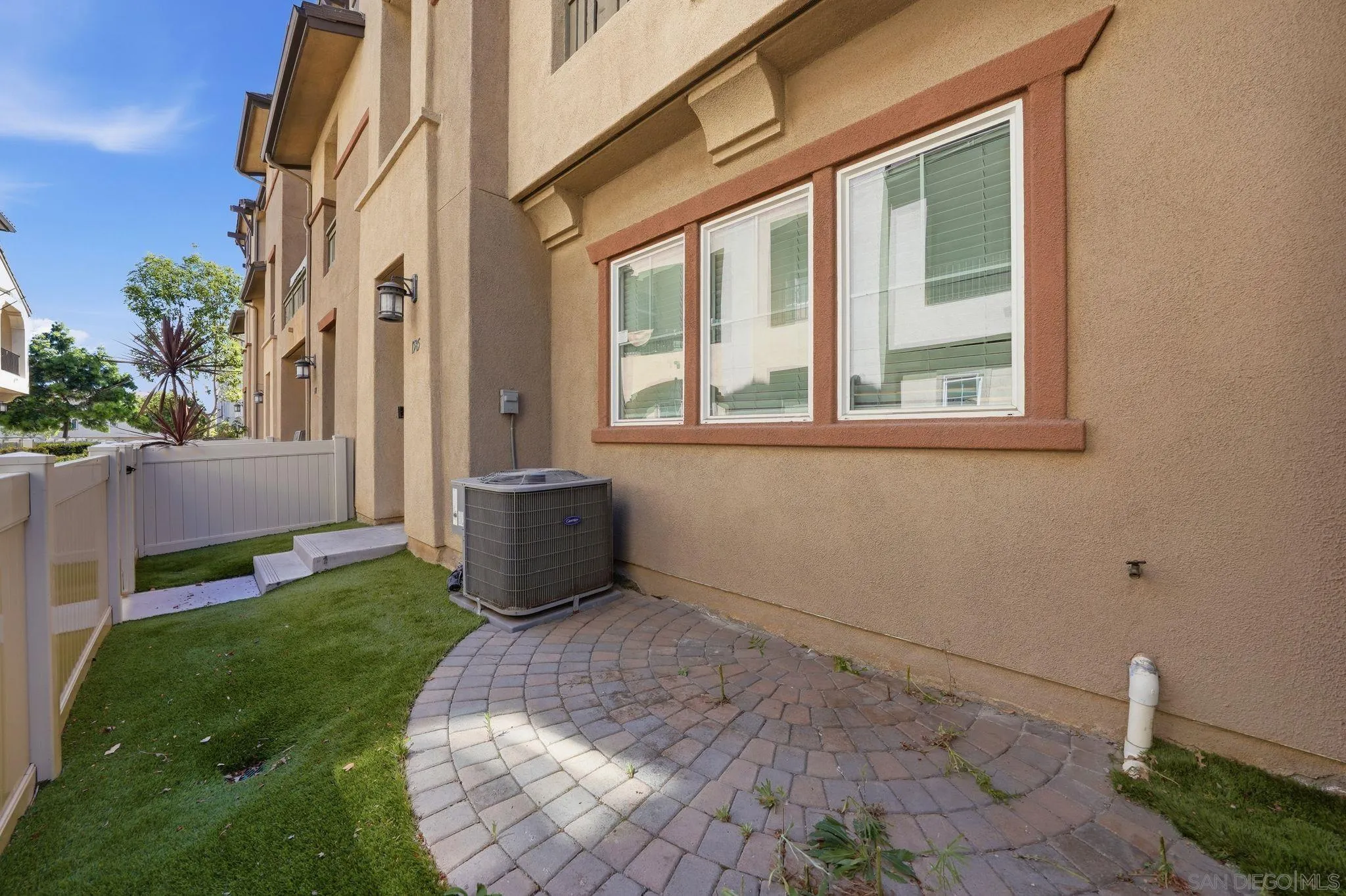 https://cdn.realtyfeed.com/cdn/127/260014216/b0e73a74ff29e5deedcbf4358401126a.webp