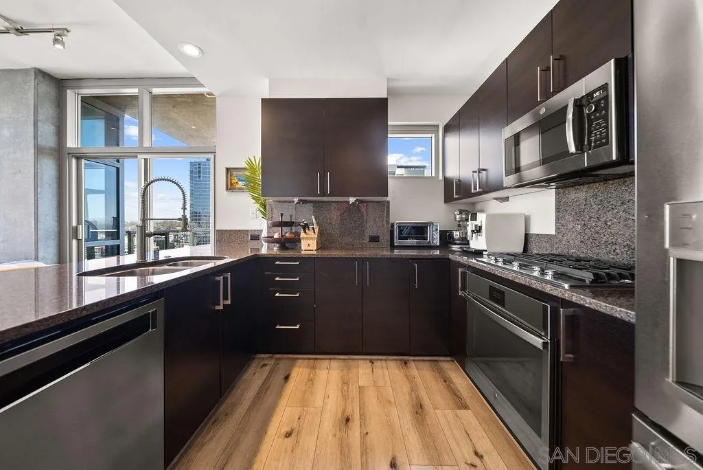 Photo #11: 260014219 Listing: Photo #11