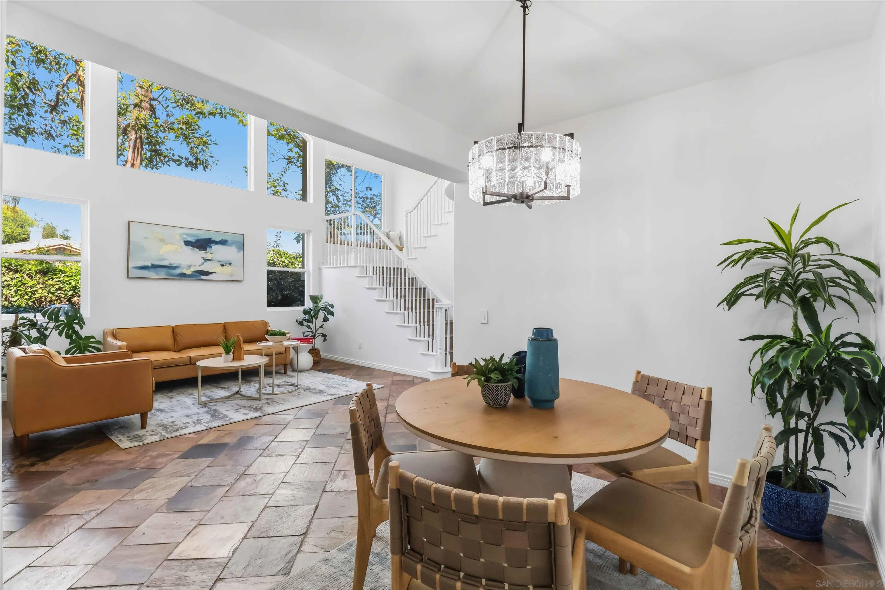 https://cdn.realtyfeed.com/cdn/127/260014220/0d9644a7d1cb37f105eafcfa20c959a3.webp