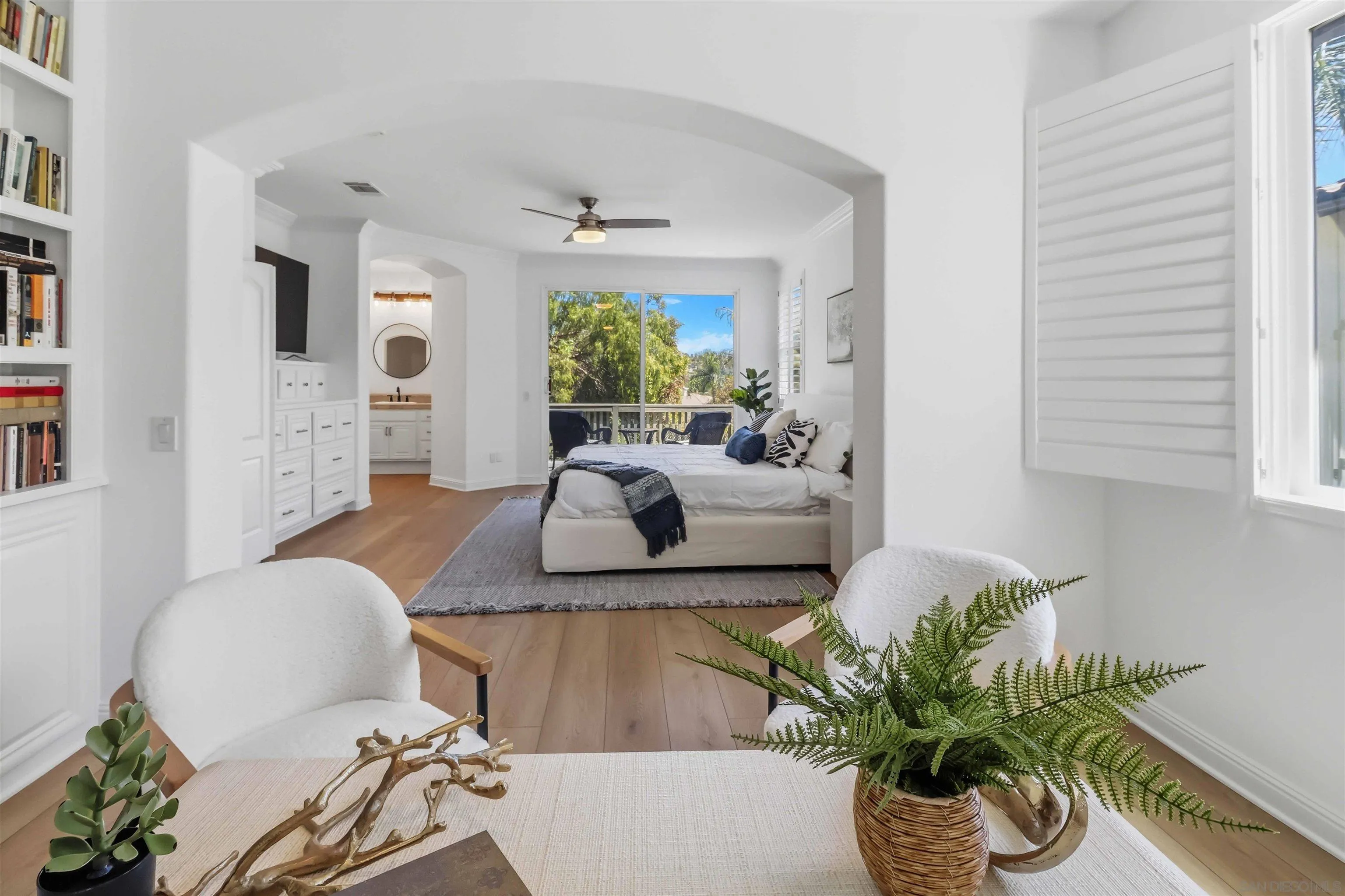 https://cdn.realtyfeed.com/cdn/127/260014220/13a6c25188aafc7cec8fb9233cb98e21.webp