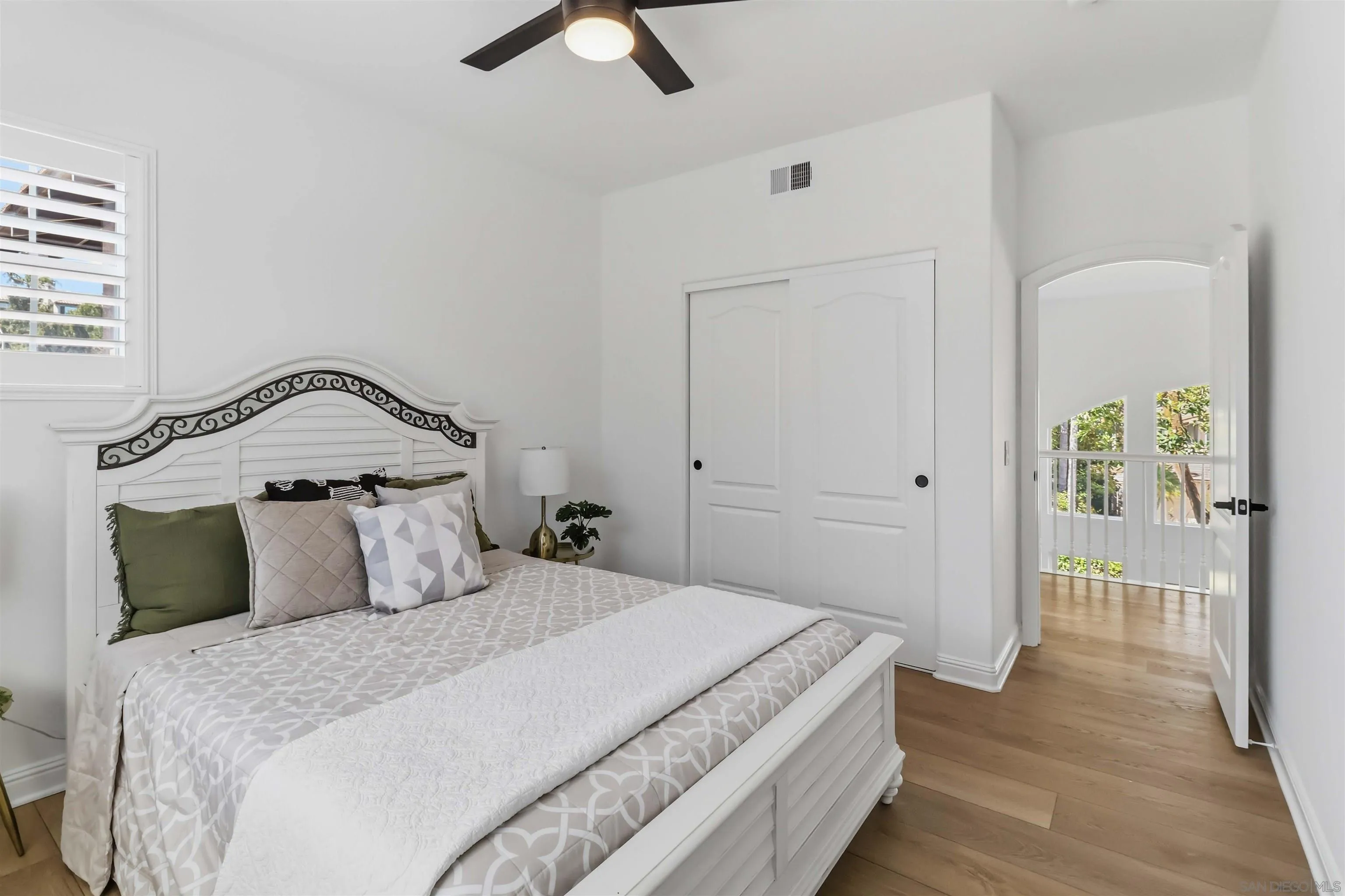 https://cdn.realtyfeed.com/cdn/127/260014220/47daf91850cf33d01acc4828c49fec25.webp