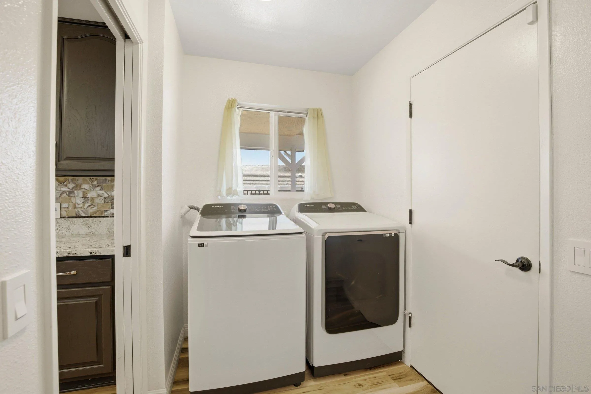 https://cdn.realtyfeed.com/cdn/127/260014221/25325154f2f9a8ee50eb8e721531e39e.webp