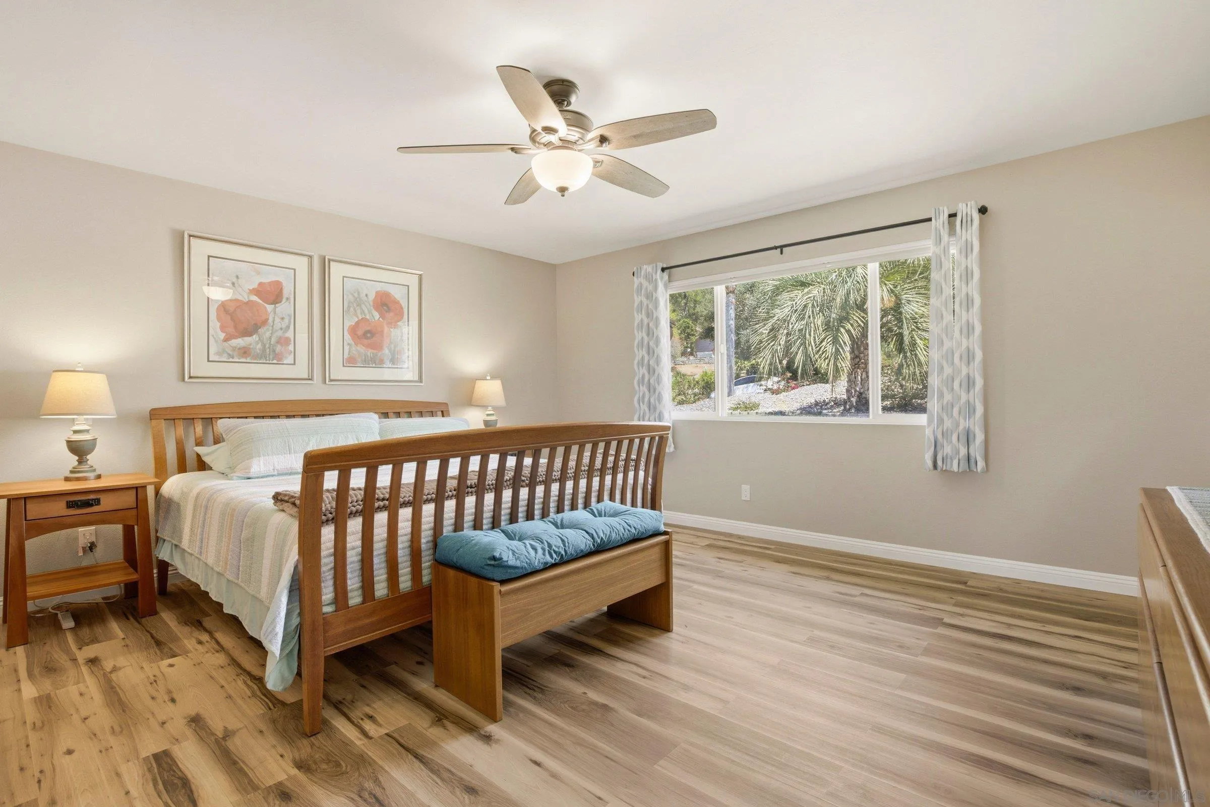 https://cdn.realtyfeed.com/cdn/127/260014221/ecc97ee93664c8a40ae6ace423550f17.webp
