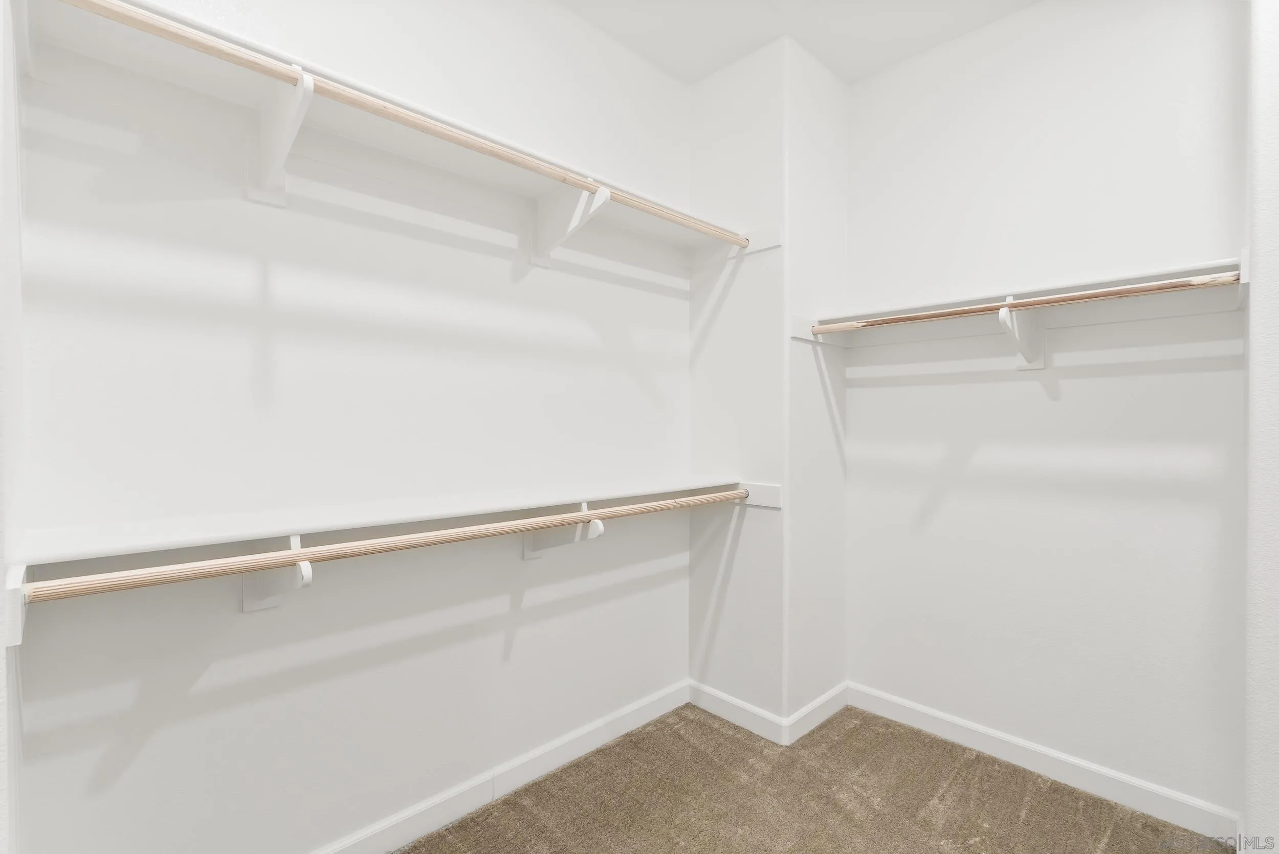 Photo #14: 260014223 Listing: Photo #14