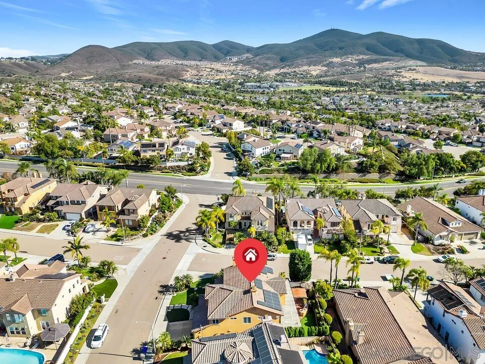 https://cdn.realtyfeed.com/cdn/127/260014225/2b3c7a453e82f1287b4ad0f4fa7d291d.webp