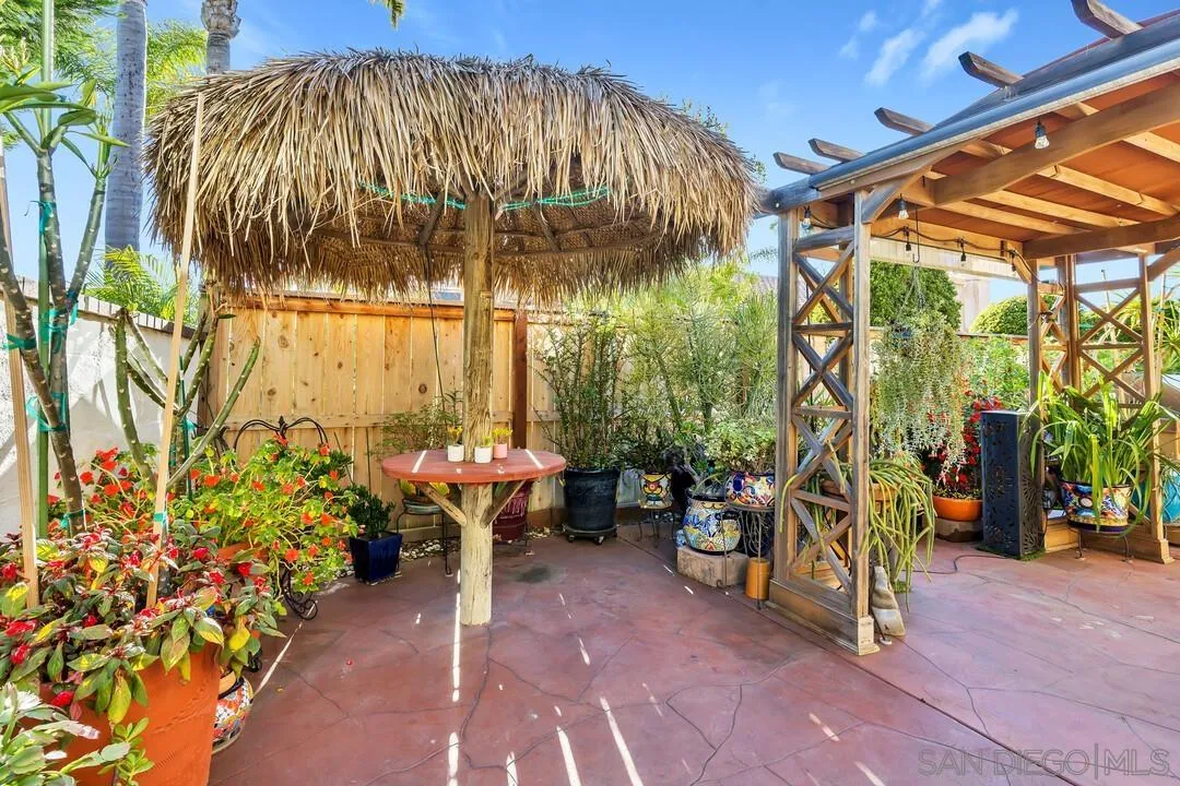 https://cdn.realtyfeed.com/cdn/127/260014225/4b489e3d875148374273830a8f8d5dc2.webp