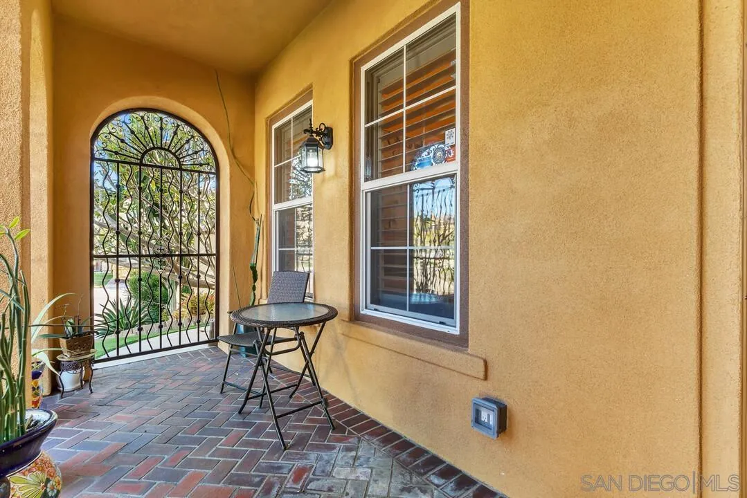 https://cdn.realtyfeed.com/cdn/127/260014225/6ca6eb69dda17563ef4323d2536e066c.webp