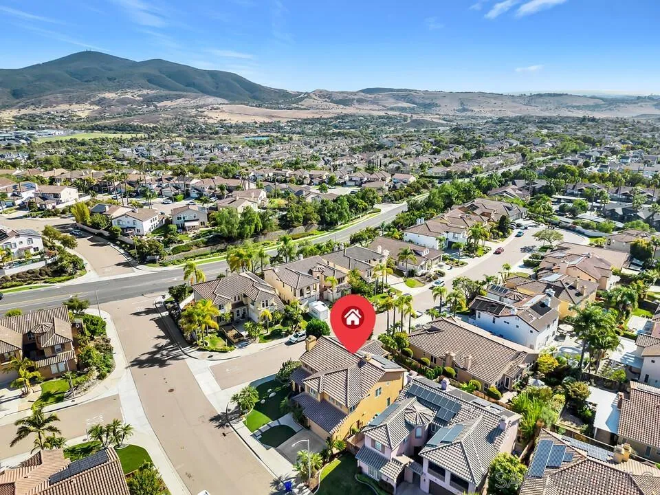 https://cdn.realtyfeed.com/cdn/127/260014225/7dfebaf099efc67983199a8ab1976284.webp