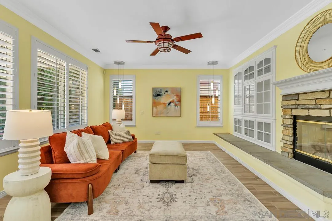 https://cdn.realtyfeed.com/cdn/127/260014225/acb9a59f0dfd21fb2b0cff867b8ebd3a.webp