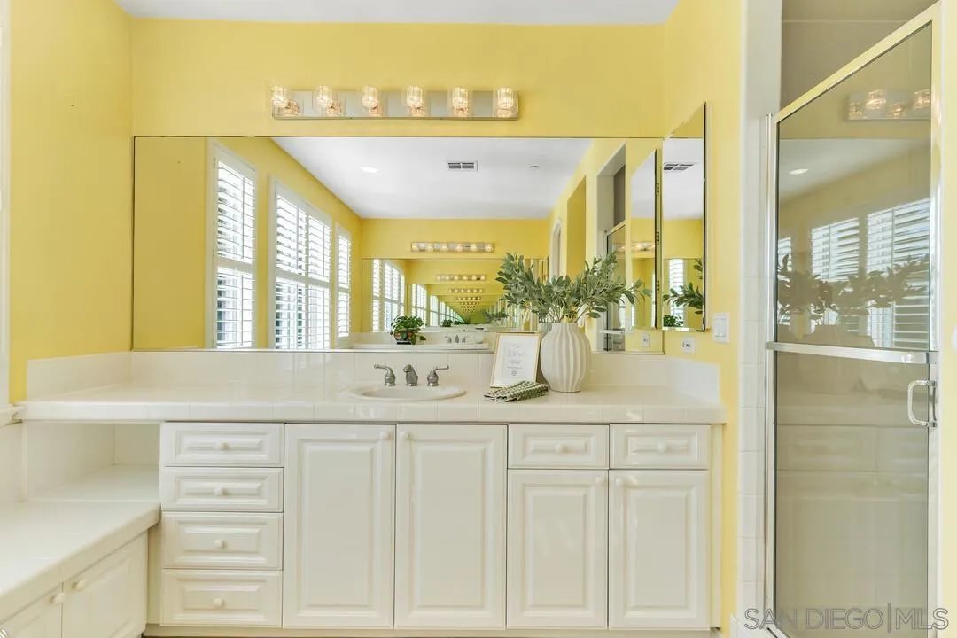 https://cdn.realtyfeed.com/cdn/127/260014225/be6b3d39d180c292866e887ec89c8350.webp