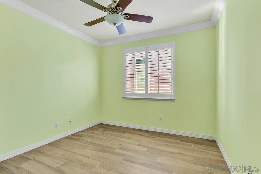 https://cdn.realtyfeed.com/cdn/127/260014225/cf194d5d4784bc3178e5e7526bab875f.webp