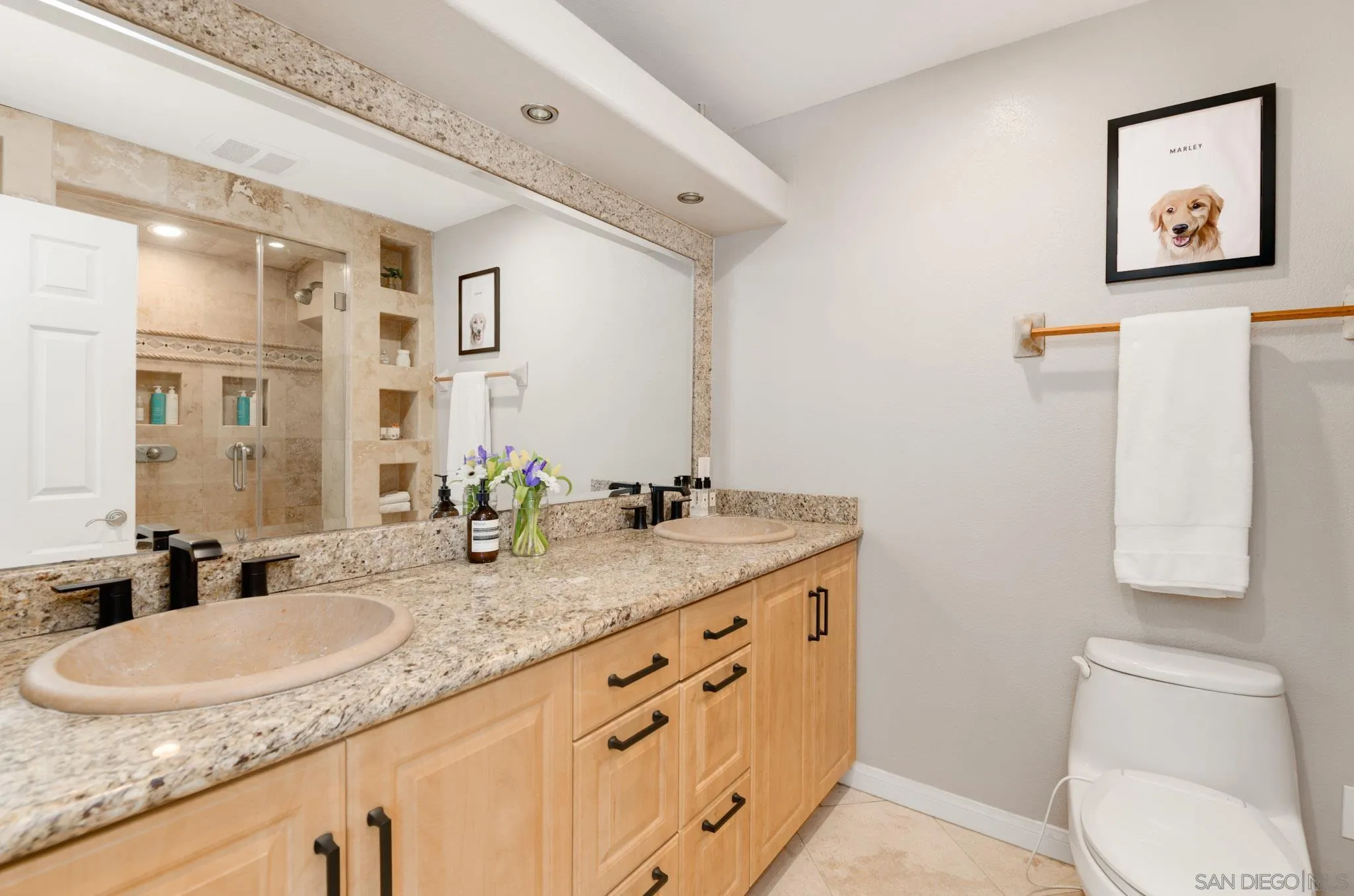 https://cdn.realtyfeed.com/cdn/127/260014226/5c2af6b34c8f631c40ab5cb599e318b0.webp