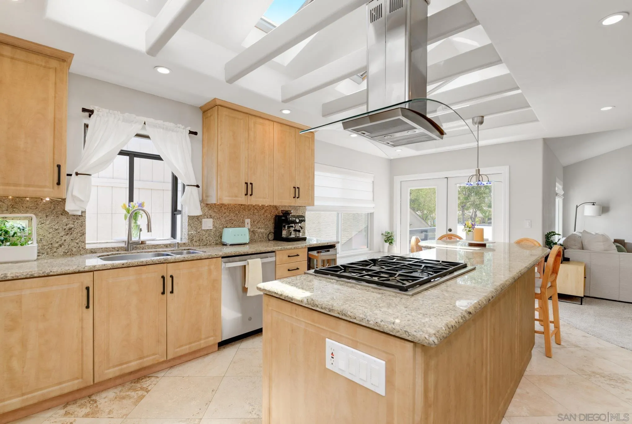 https://cdn.realtyfeed.com/cdn/127/260014226/6a454381fc6974cab5457cfa496ff246.webp