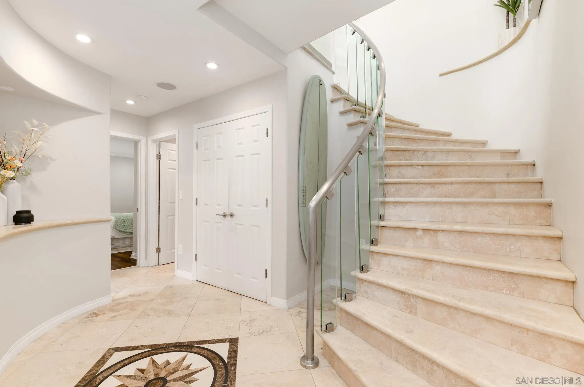 https://cdn.realtyfeed.com/cdn/127/260014226/d89b375d9e6650277fb4088811e4d244.webp