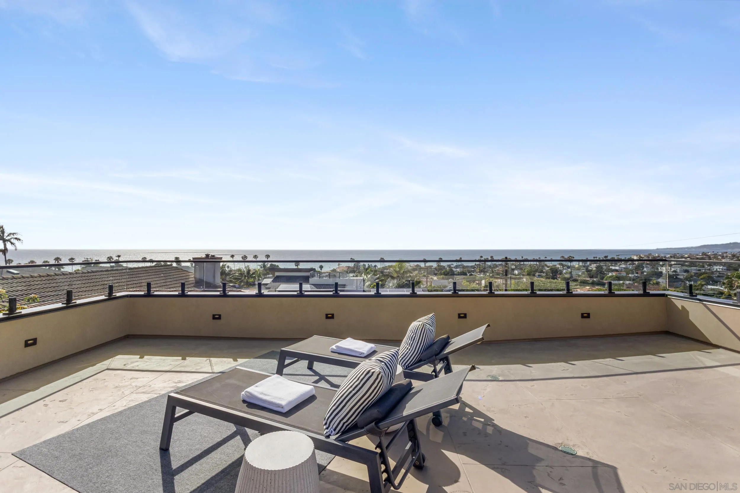 https://cdn.realtyfeed.com/cdn/127/260014227/01c3230947b5867a977d8f309f0b4059.webp