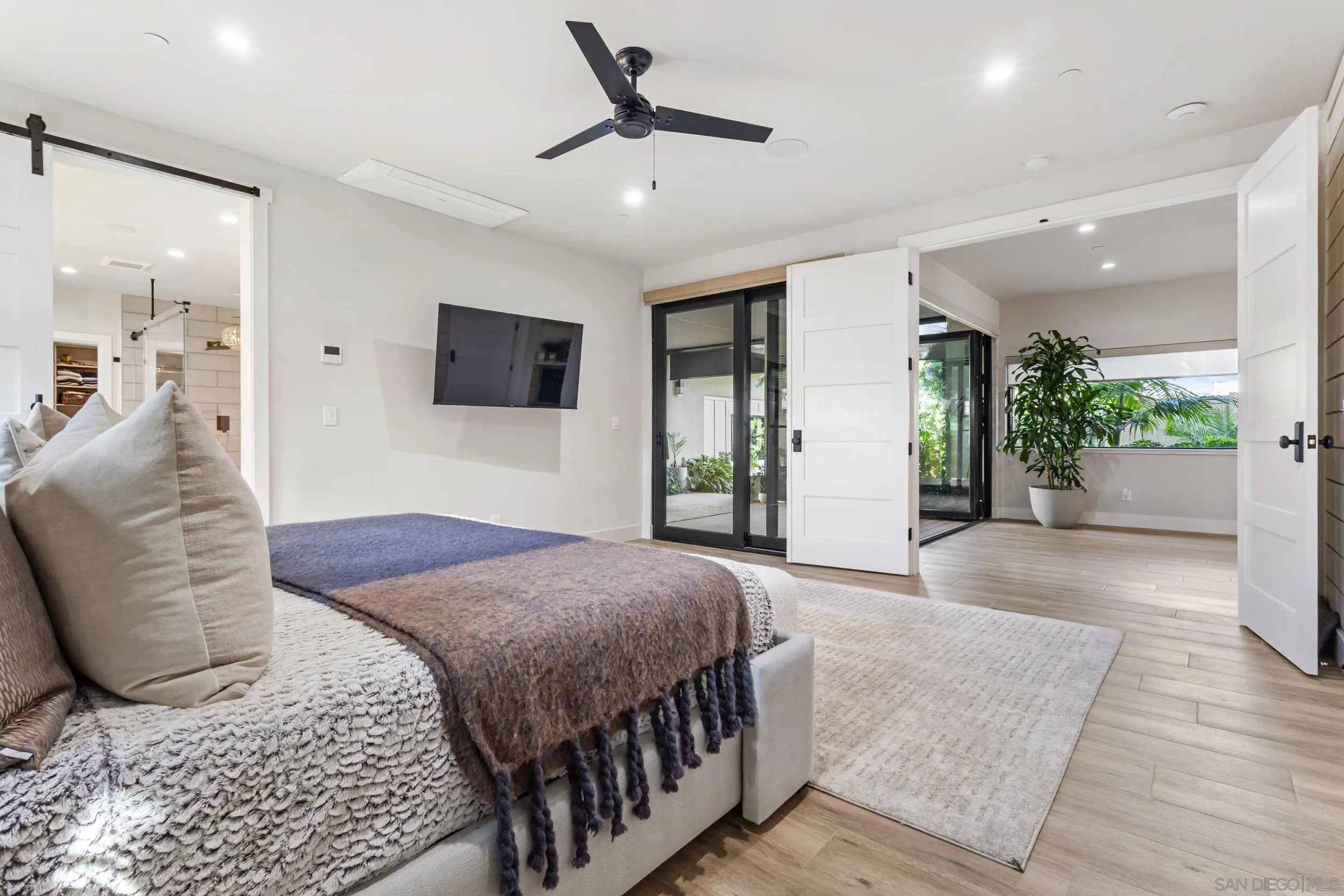 https://cdn.realtyfeed.com/cdn/127/260014227/422539987213e04533b07c25f5f70fc5.webp