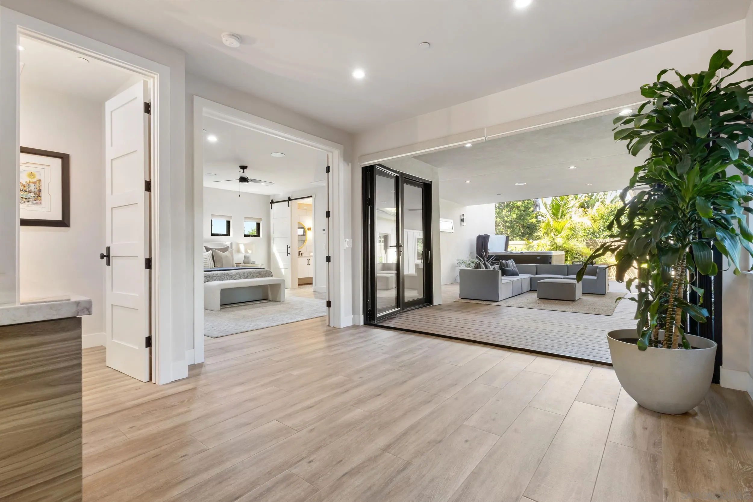 https://cdn.realtyfeed.com/cdn/127/260014227/77957b39ce30ec537e5347362a696ad3.webp