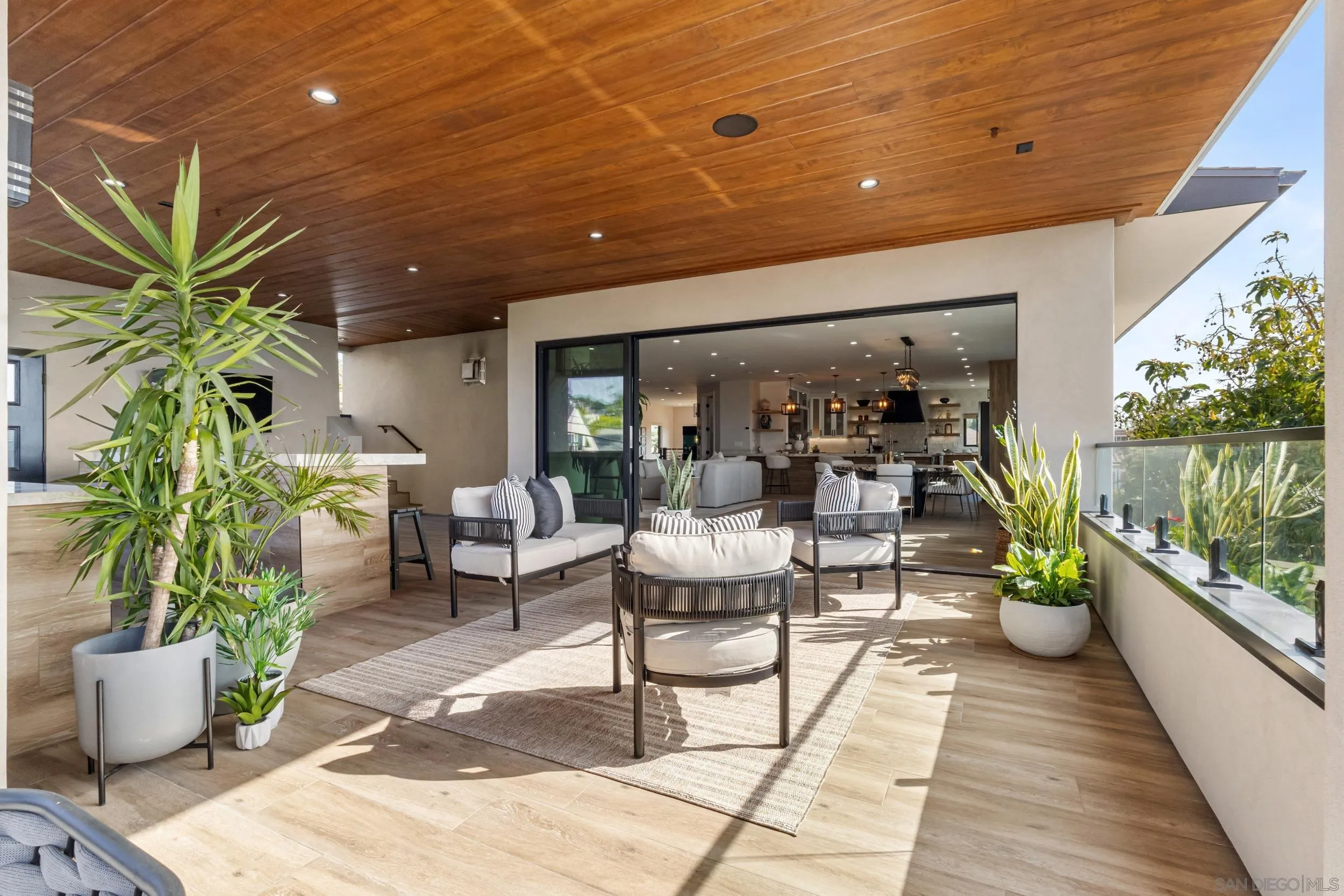 https://cdn.realtyfeed.com/cdn/127/260014227/7e45e6d3a5b7ad39d3fe556c5d687294.webp