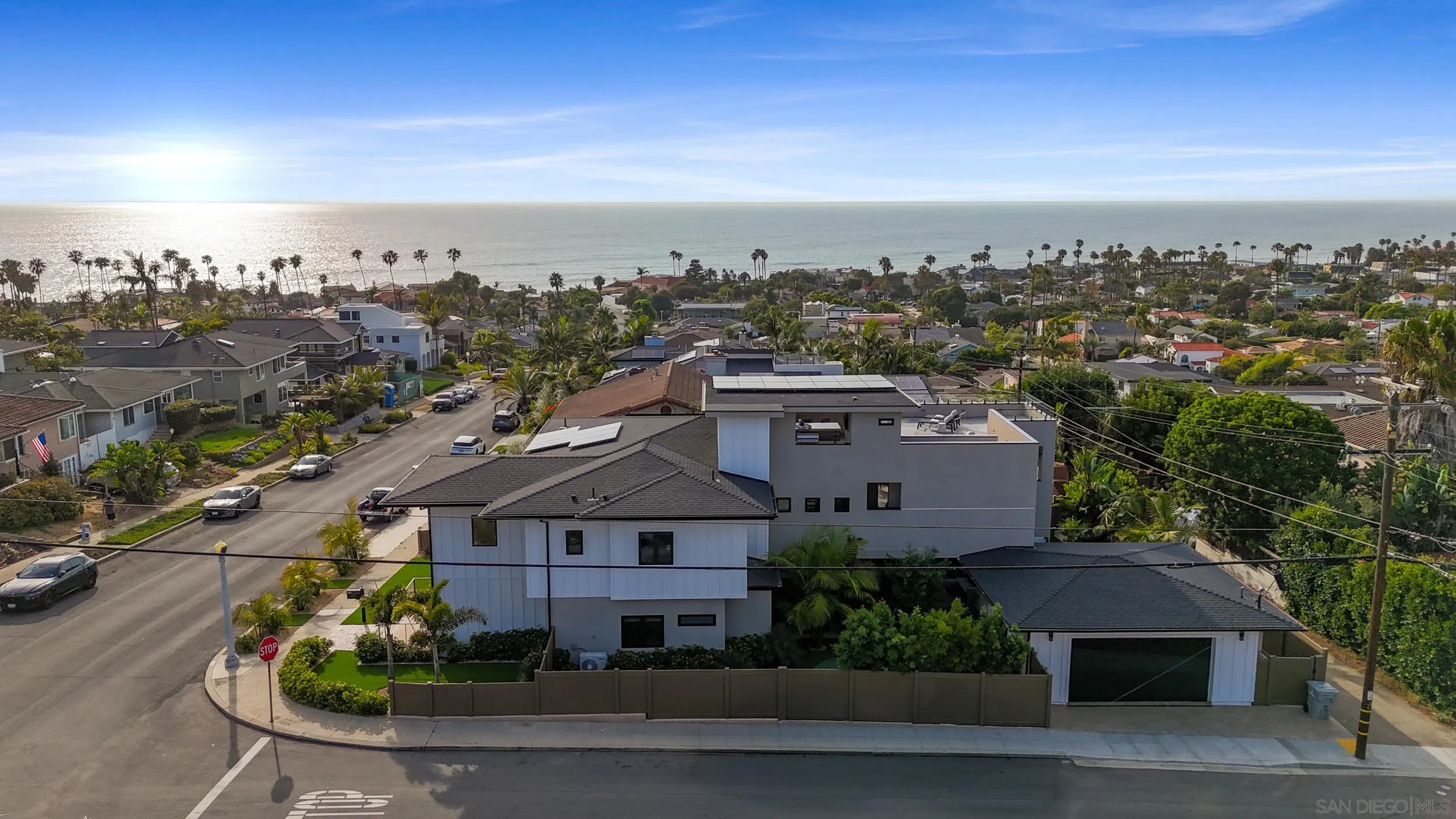 https://cdn.realtyfeed.com/cdn/127/260014227/805ea29996c786f4865a2ca50159317c.webp