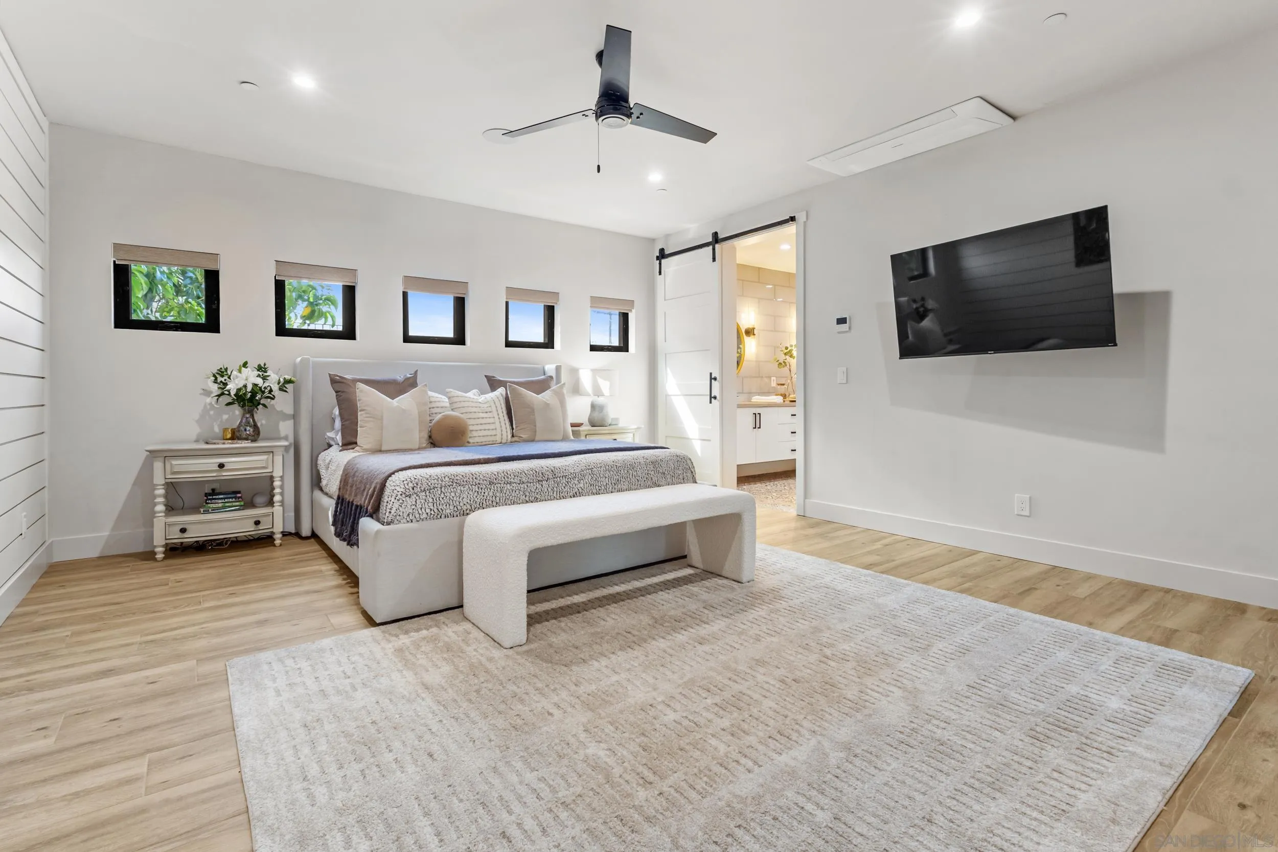 https://cdn.realtyfeed.com/cdn/127/260014227/81caef10c4f4615e425973b2eaf62b6e.webp