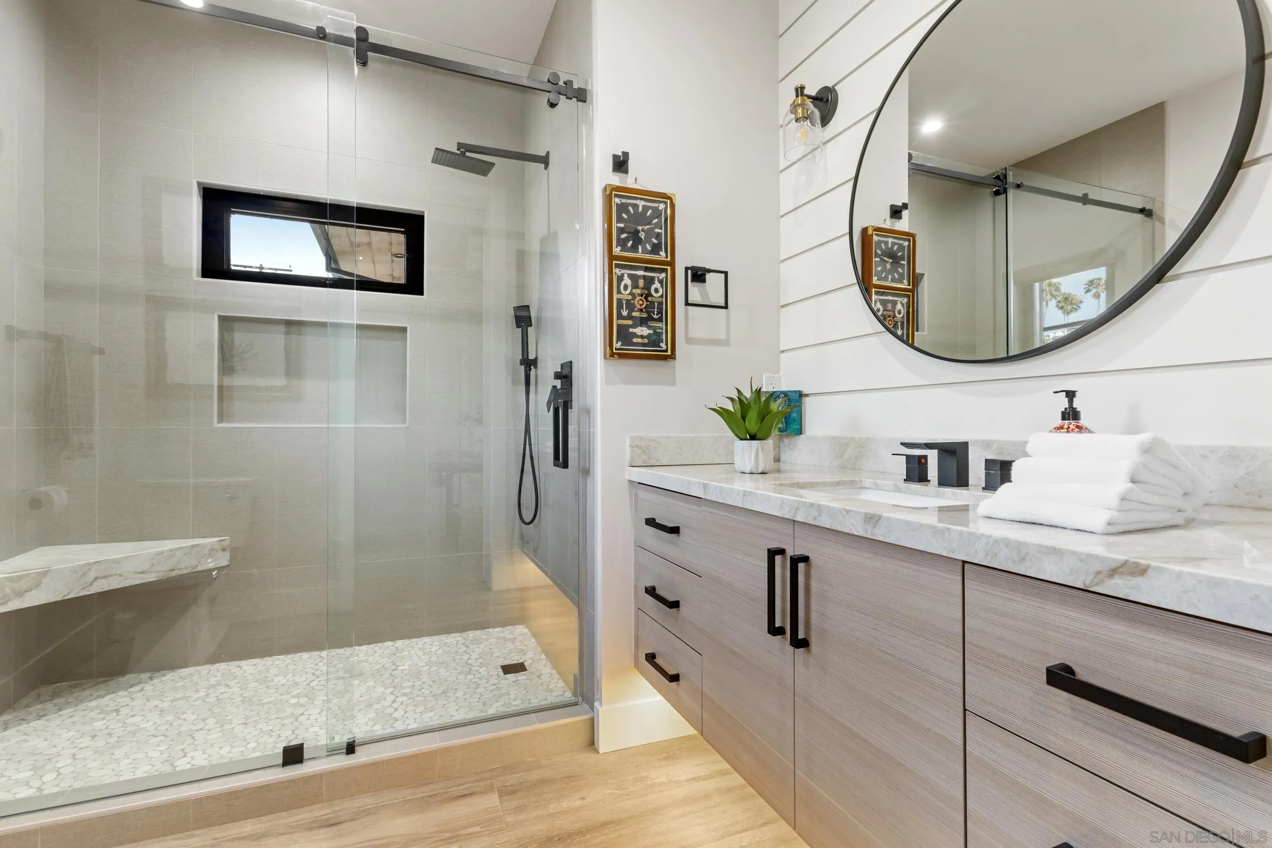 https://cdn.realtyfeed.com/cdn/127/260014227/85d142884adefb2883b171020f8f93e3.webp