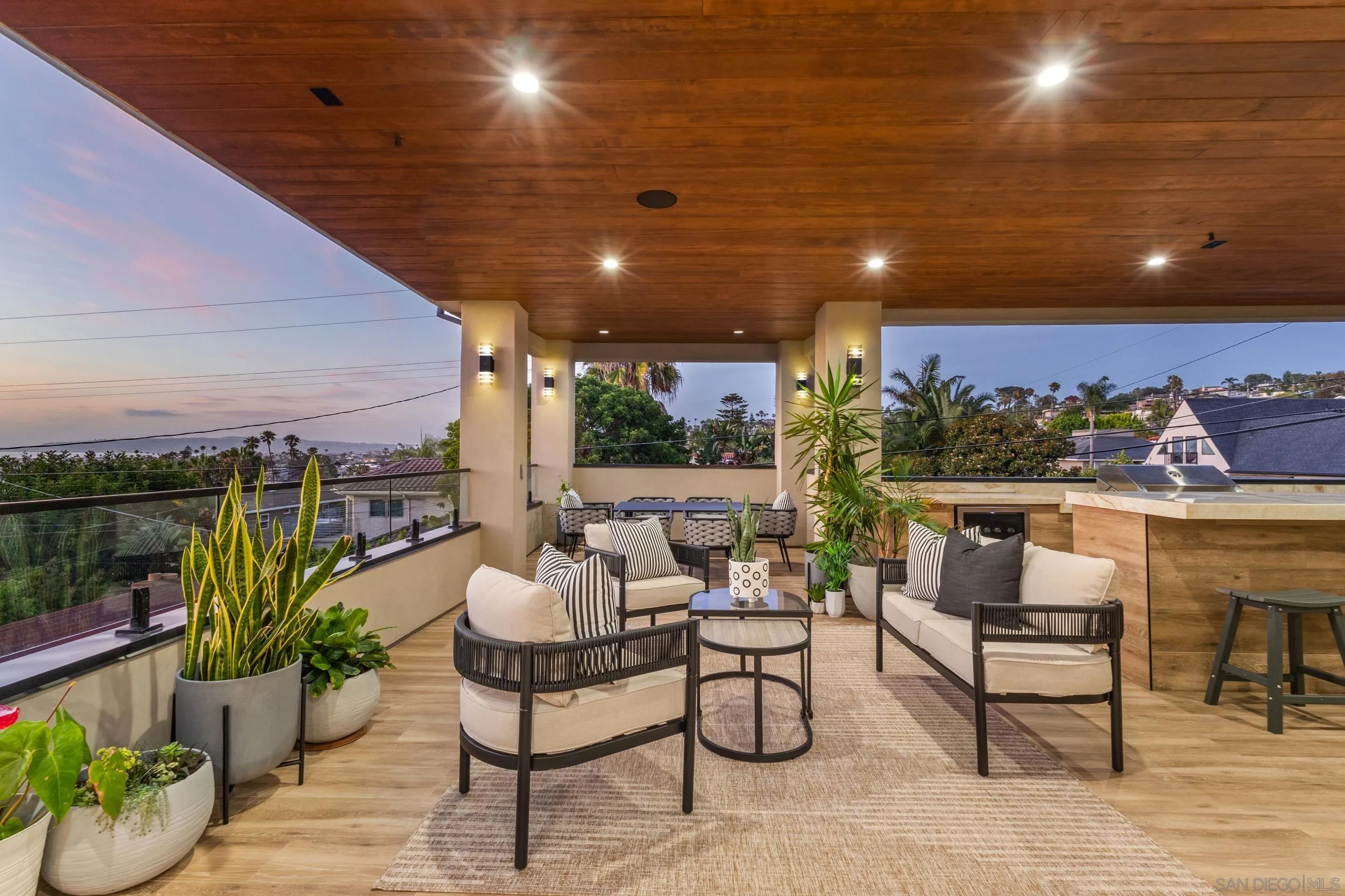 https://cdn.realtyfeed.com/cdn/127/260014227/a274a696ba5b36583cc71d74ed9ba2ce.webp