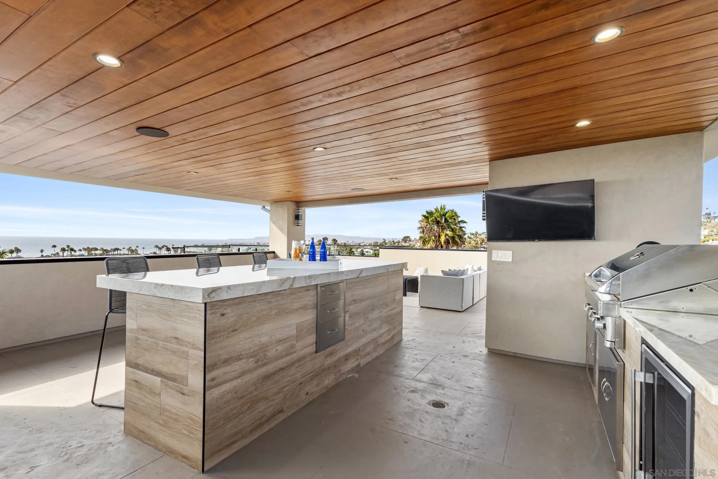 https://cdn.realtyfeed.com/cdn/127/260014227/f0a60c6f287a1e63f2759b119bfbc903.webp