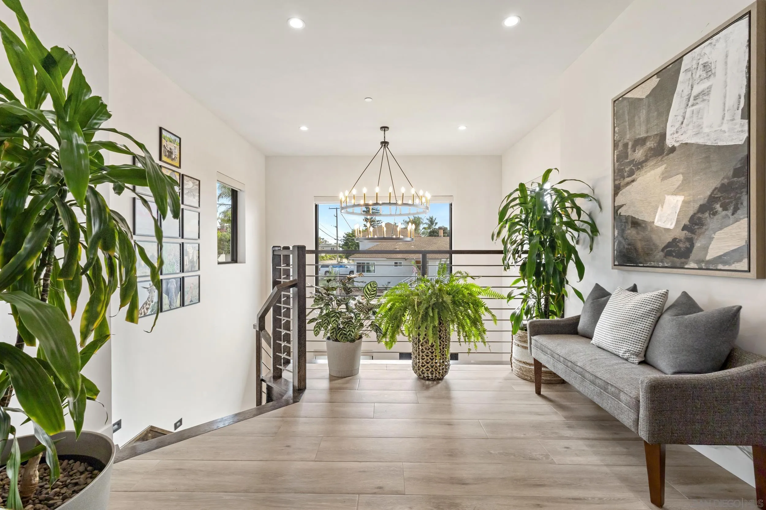 https://cdn.realtyfeed.com/cdn/127/260014227/f6e0adc6943710edf682227a788207c1.webp