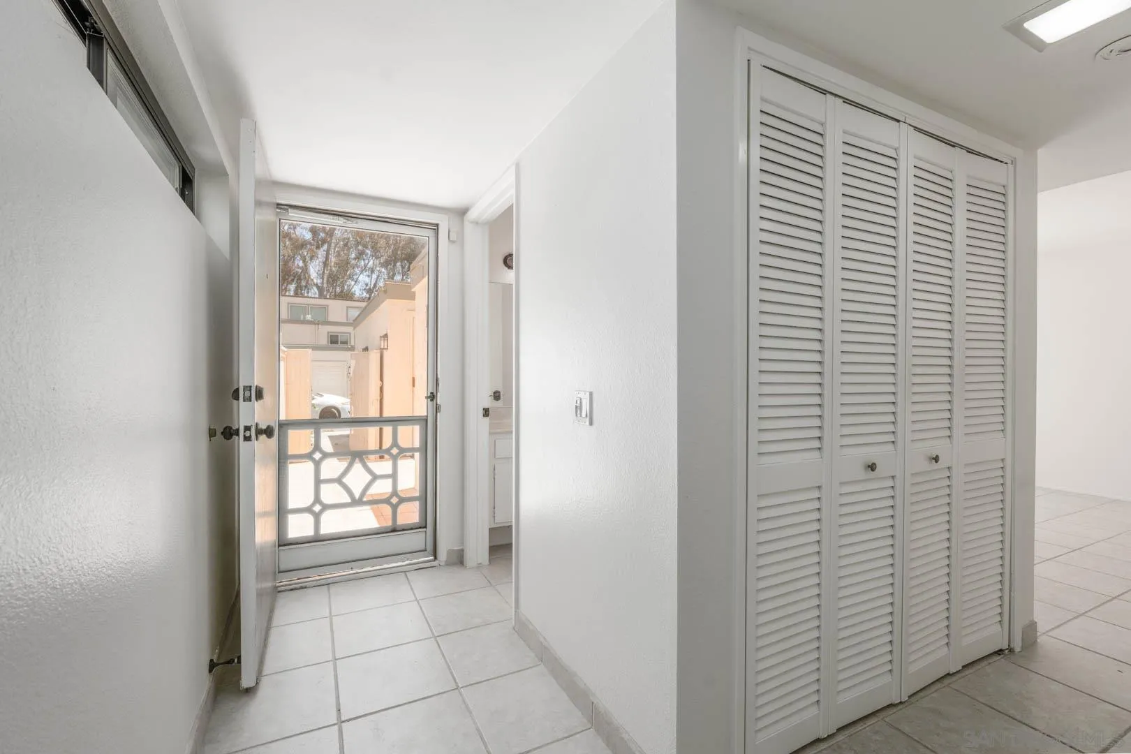 https://cdn.realtyfeed.com/cdn/127/260014233/12c7fb1cc803b5aaf5210bb2f444824a.webp