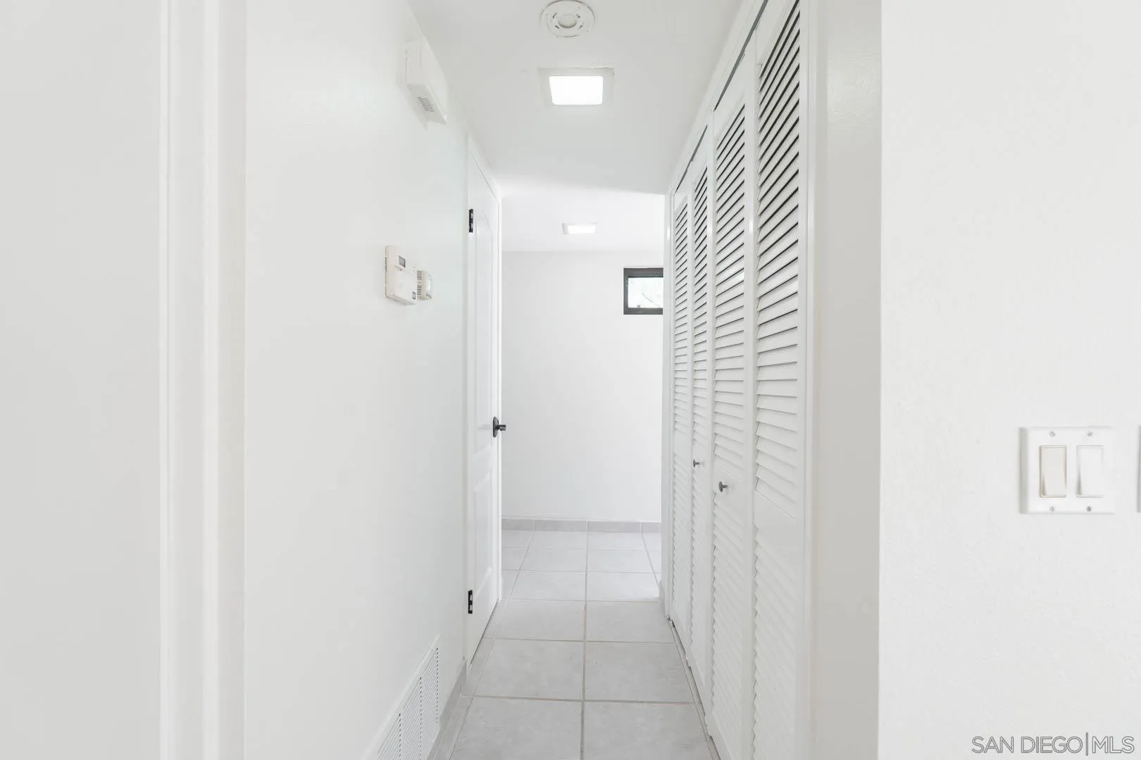 https://cdn.realtyfeed.com/cdn/127/260014233/9a94b249ff21d25afc22e365c4782086.webp
