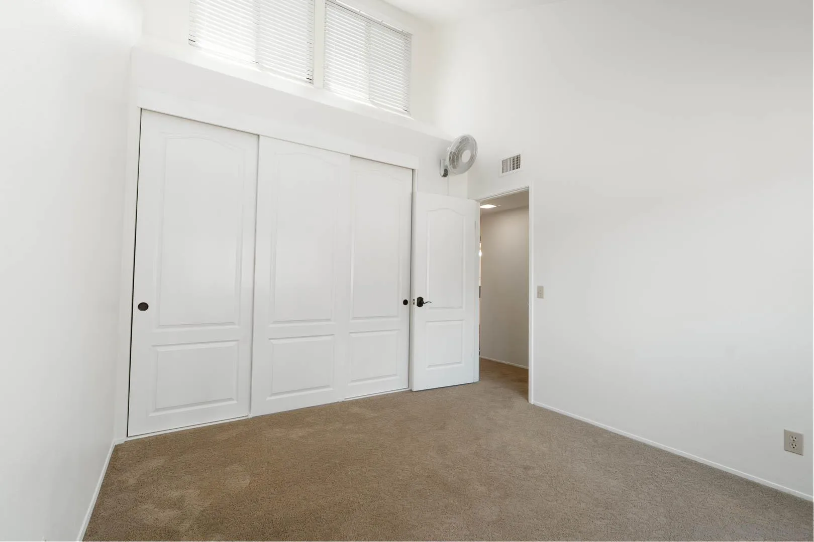 https://cdn.realtyfeed.com/cdn/127/260014233/c9b14dc9799d3921083da2e1997b295d.webp