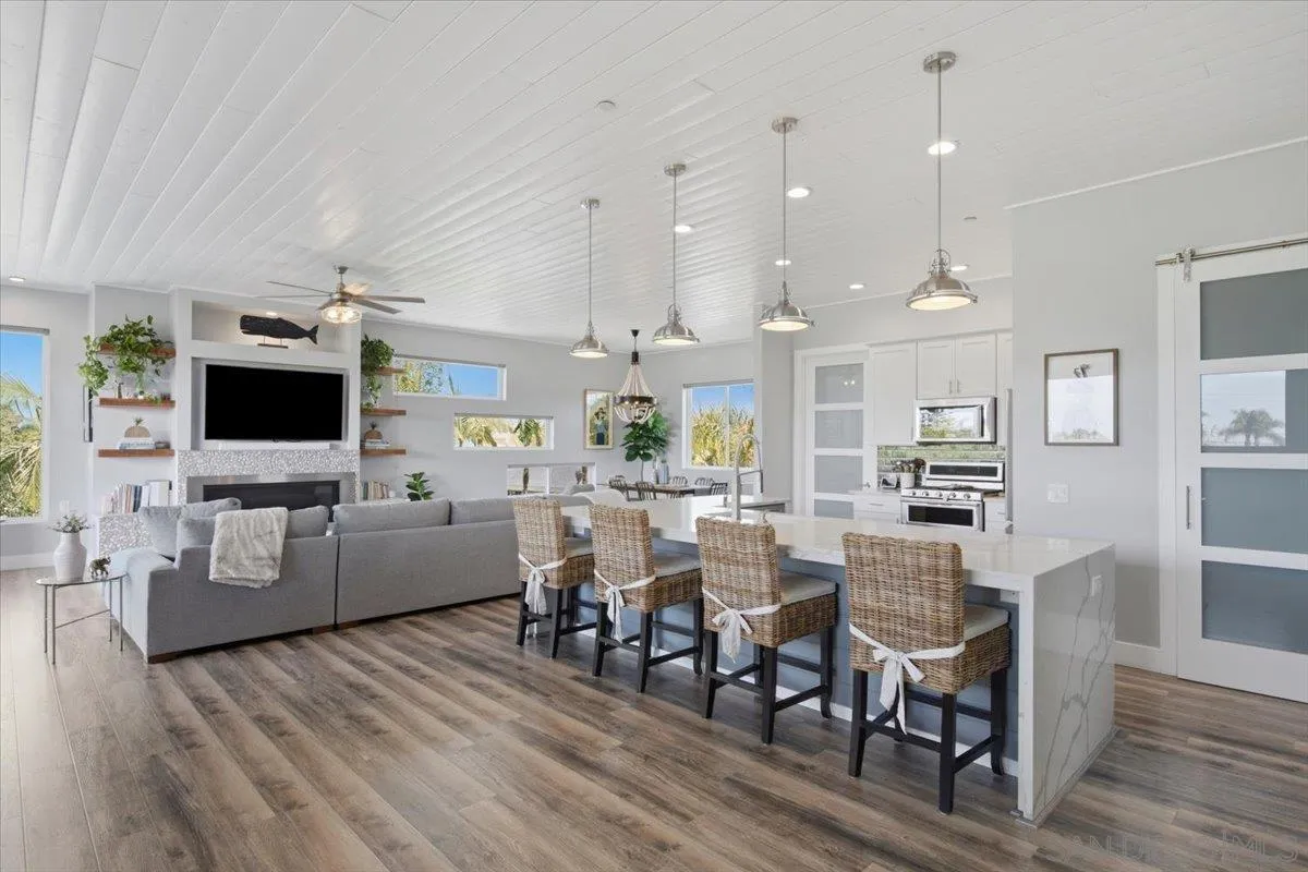 https://cdn.realtyfeed.com/cdn/127/260014234/75b05d6fae76b26e87f9738be52ea1a0.webp