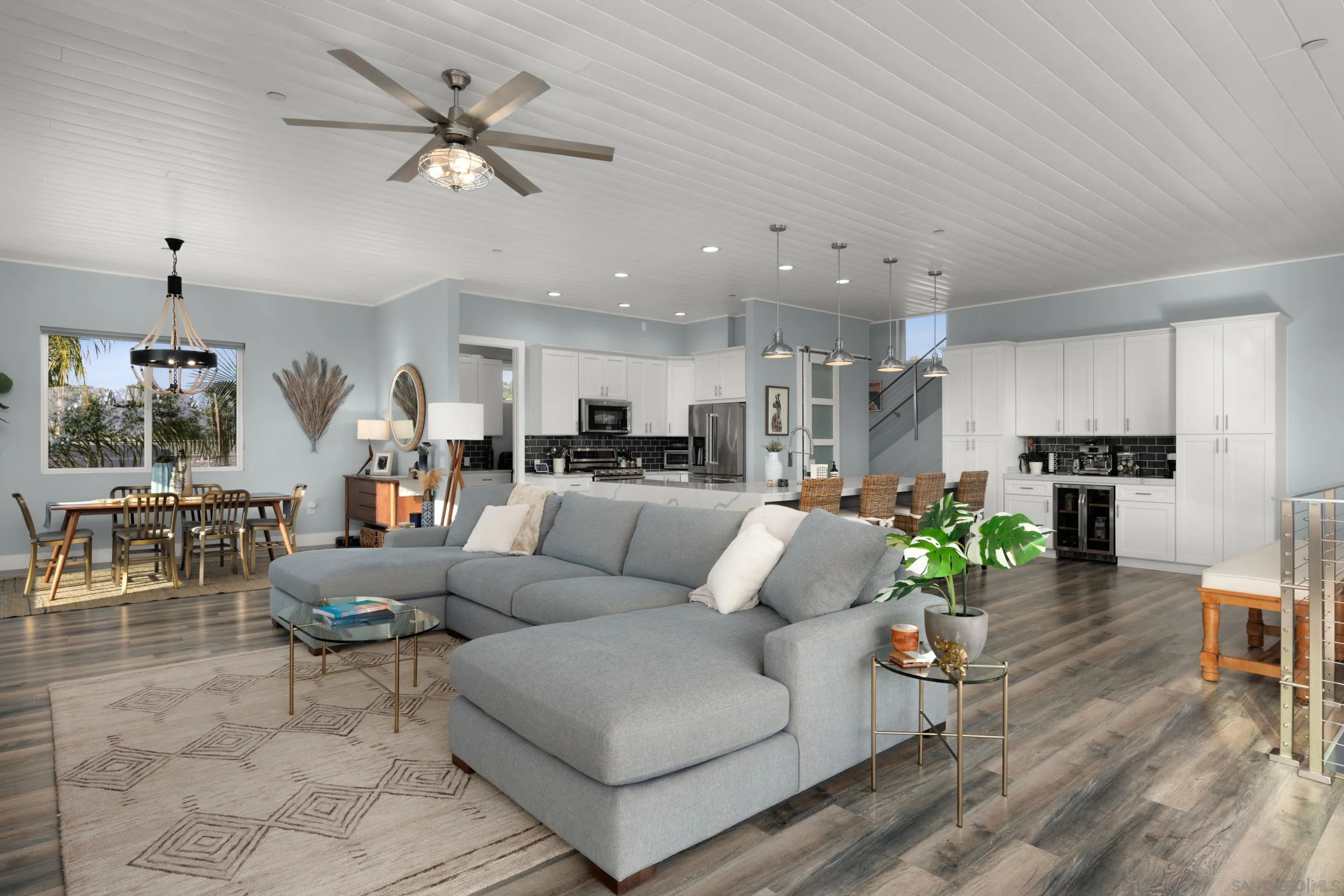 https://cdn.realtyfeed.com/cdn/127/260014234/7853a293abb4f33578d4a8961ba1a6fa.webp