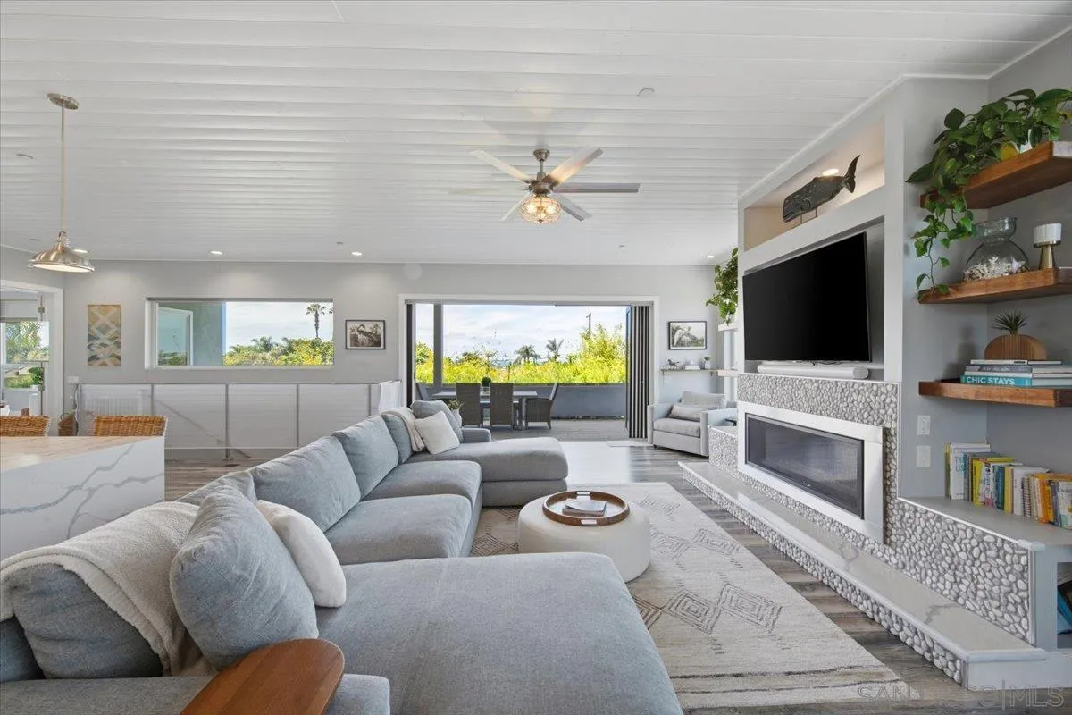 https://cdn.realtyfeed.com/cdn/127/260014234/c5d07f955a2dd562390cbb3ee3113f23.webp