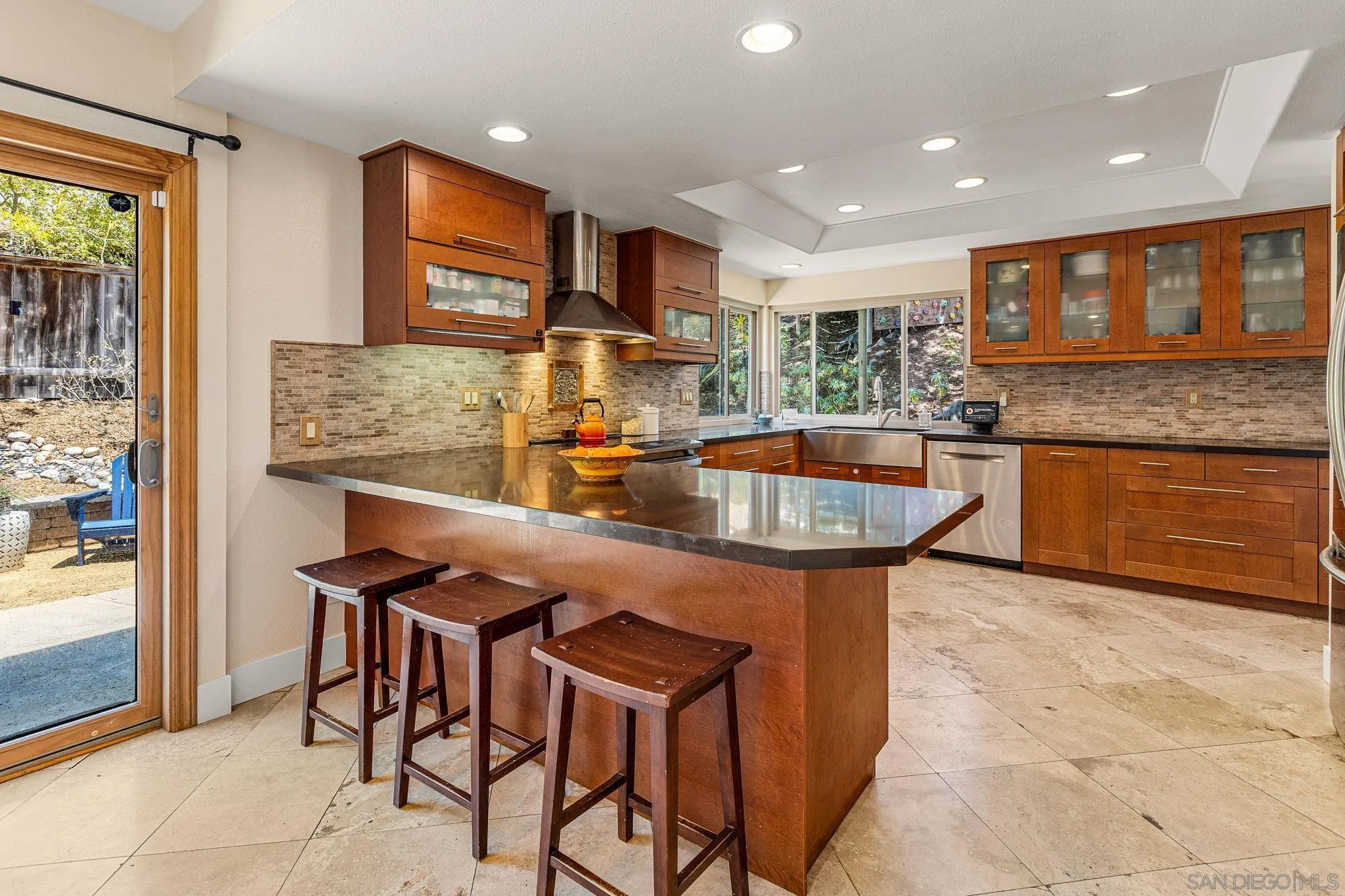 https://cdn.realtyfeed.com/cdn/127/260014238/a396addeb0f943754f84a0a74b7c3b10.webp