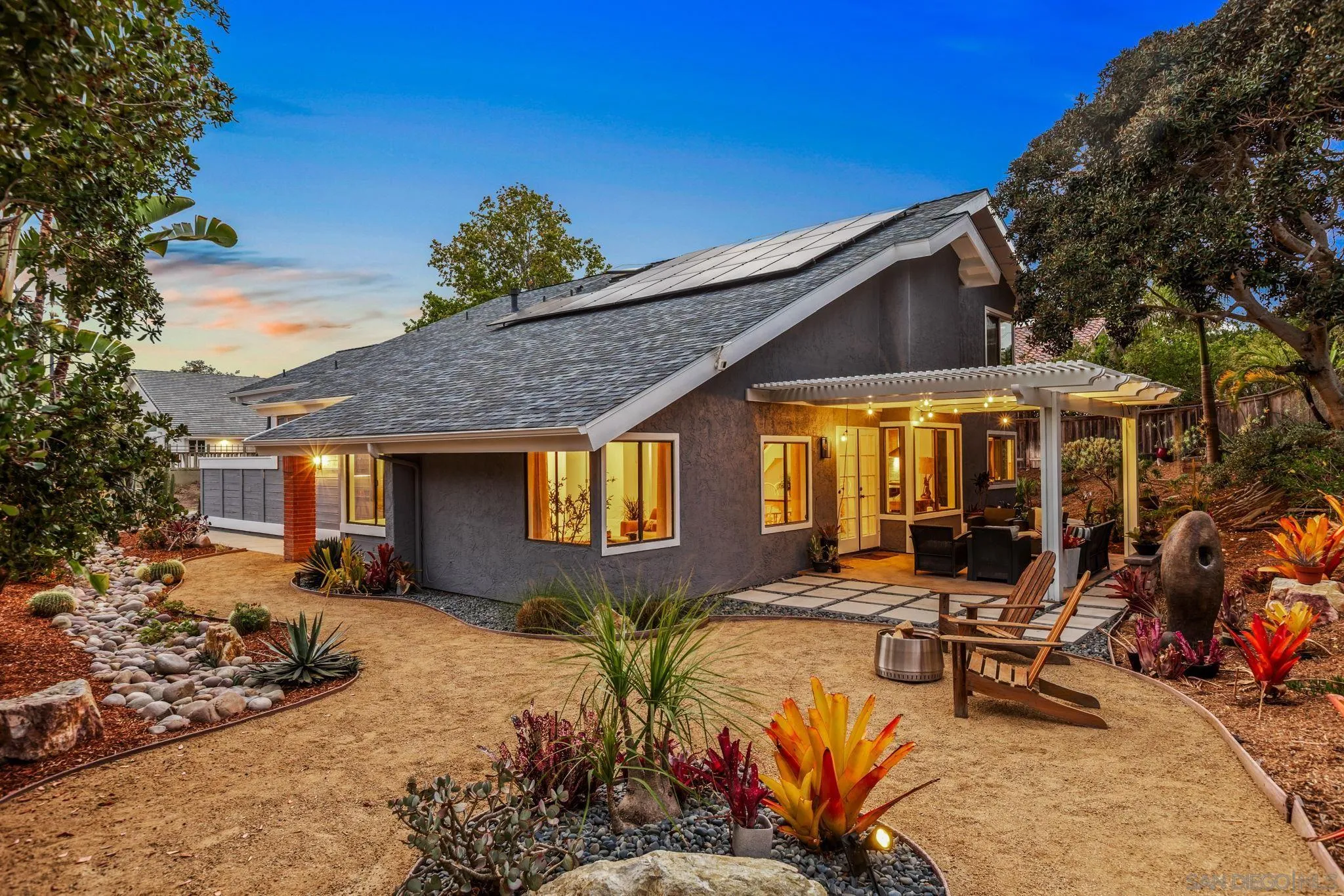 https://cdn.realtyfeed.com/cdn/127/260014238/a46ddfeec542b8b0bb6dbd98d42a0ba2.webp