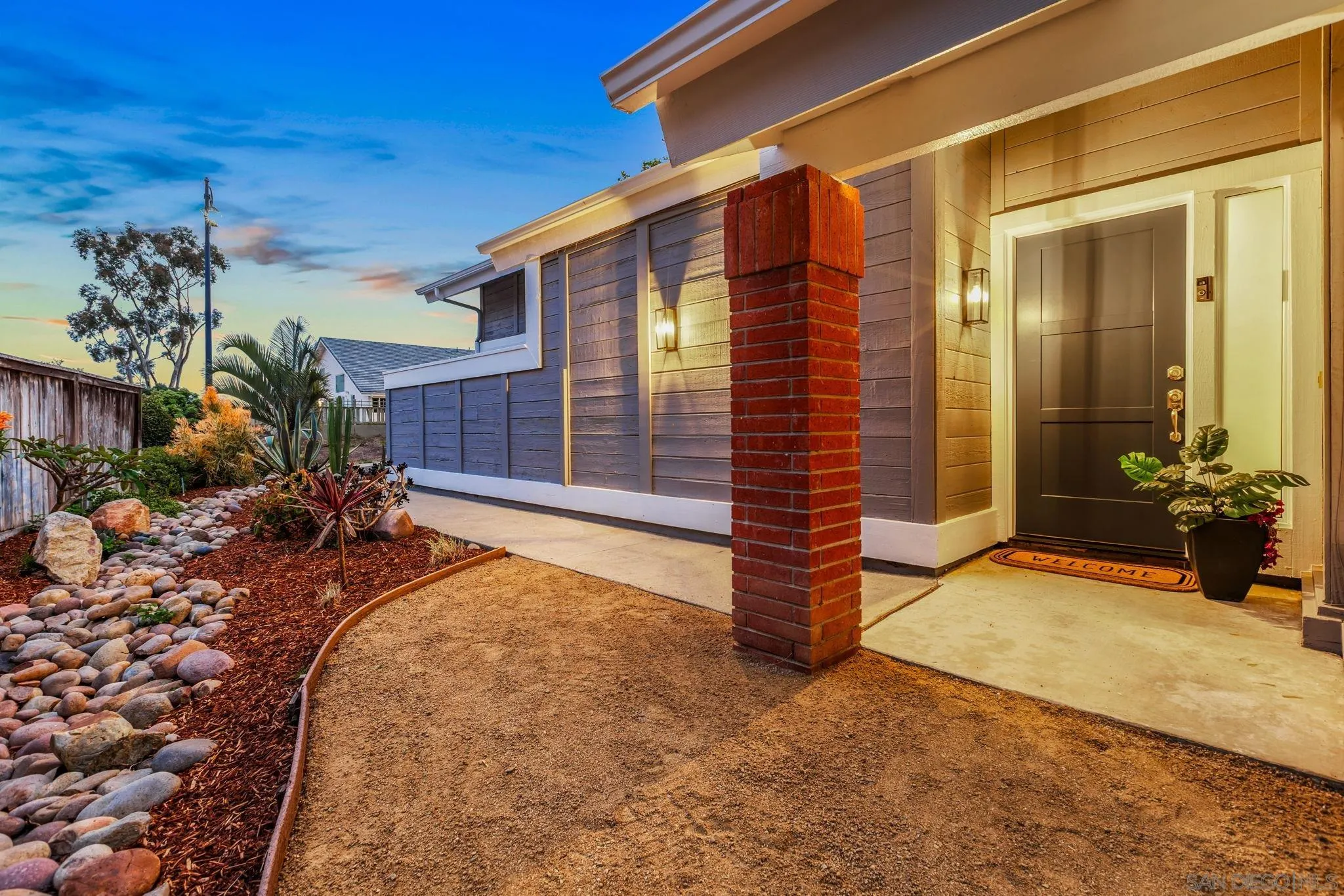 https://cdn.realtyfeed.com/cdn/127/260014238/ae0dd1be8d53ad9596b99a1610b9ac46.webp